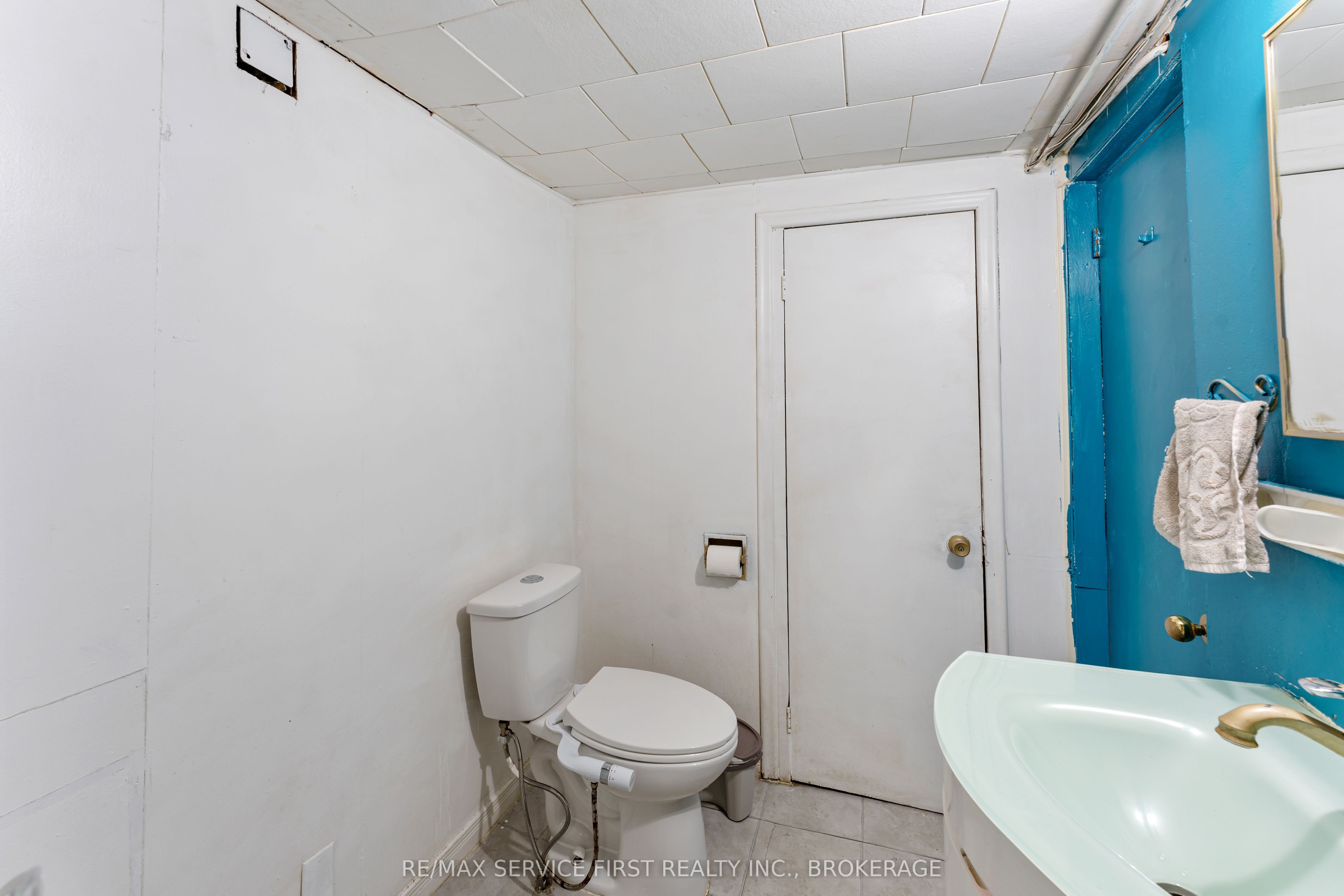 2280 Sydenham Road Property Photo 26