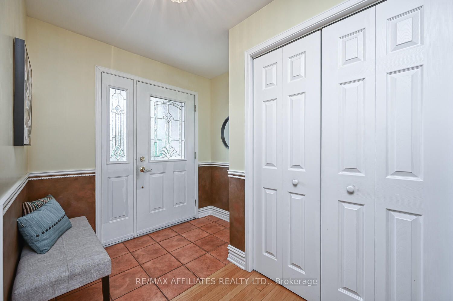 10 Tudor Circle Property Photo 5