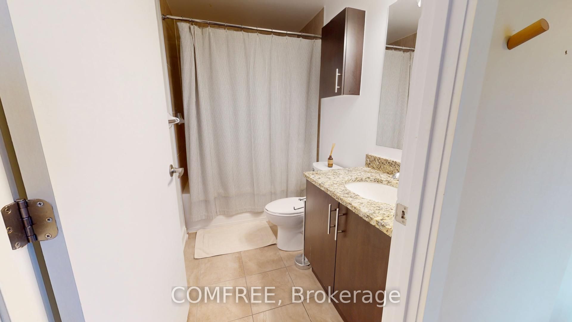456 King Edward Avenue 409 Property Photo 8