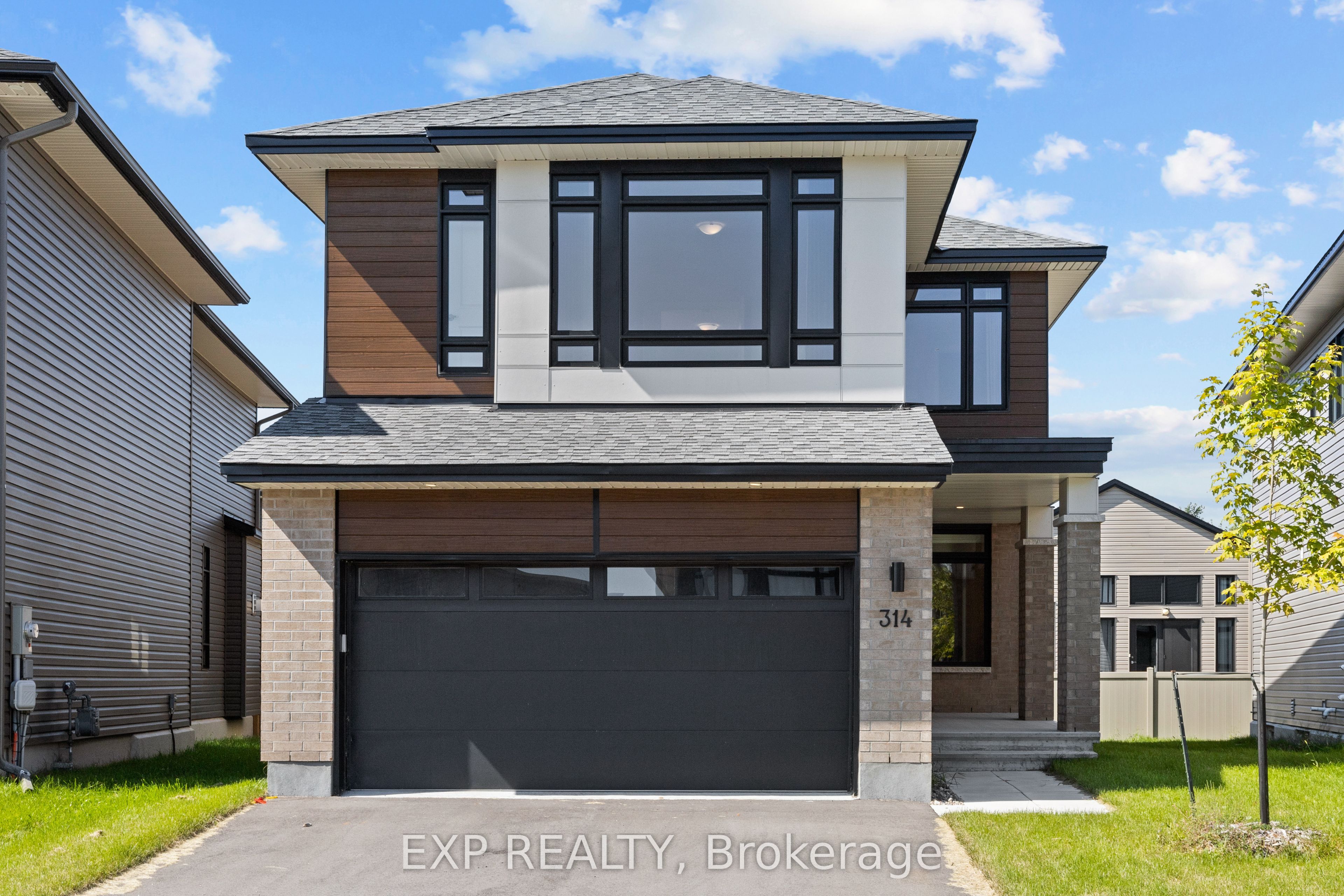 314 WHITHAM Crescent Property Photo 1
