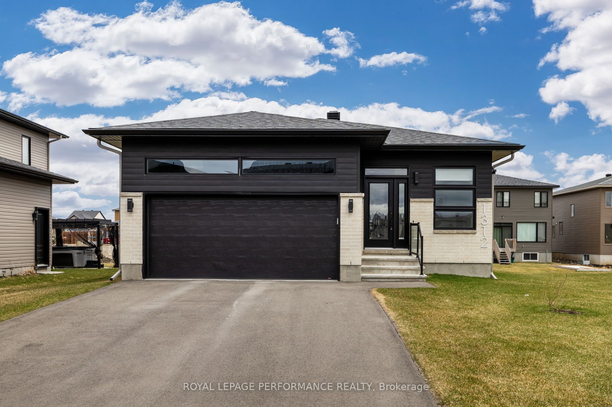 1312 Diamond Street Property Photo 1