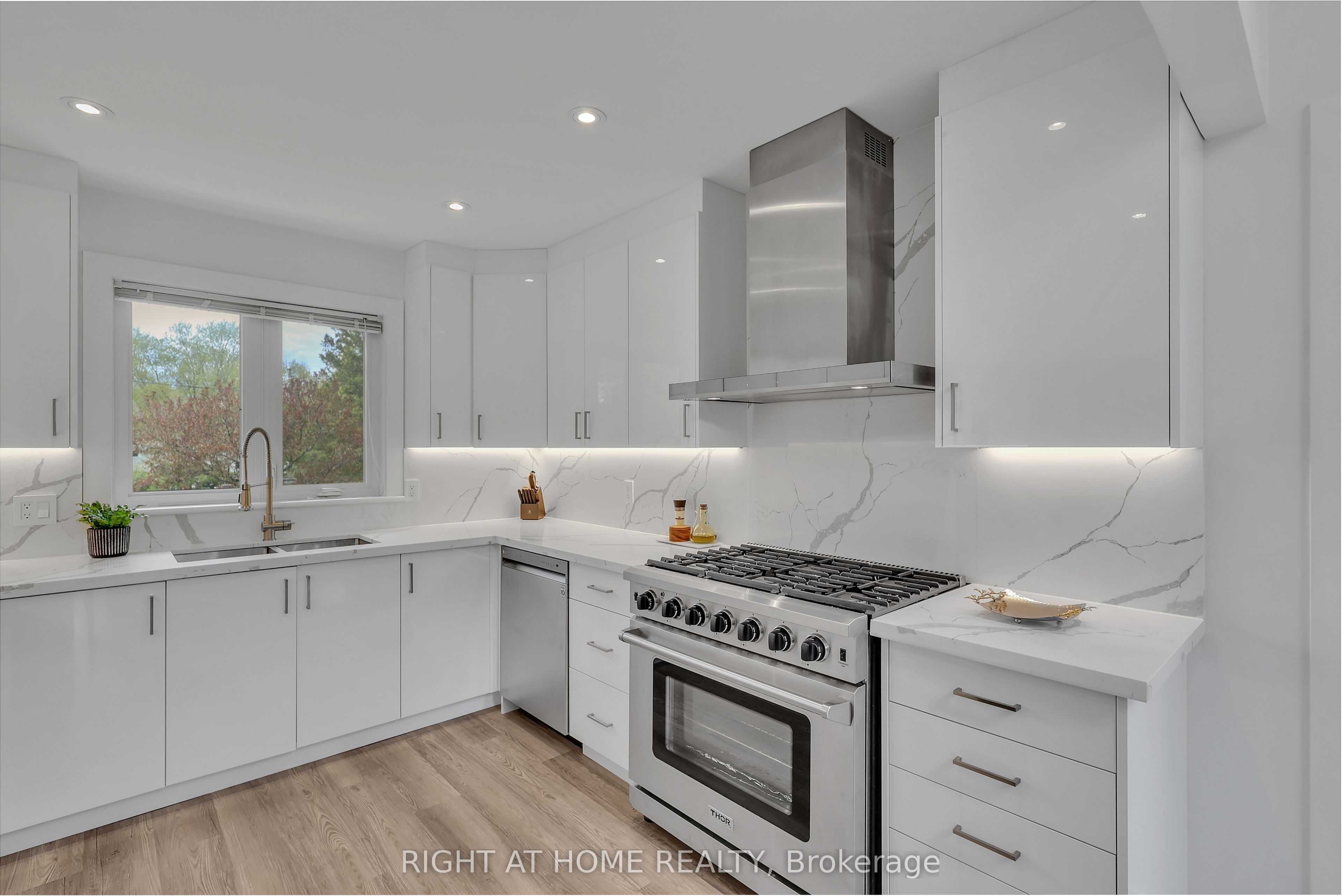 119 Sturgeon Lake Rd Property Photo 1