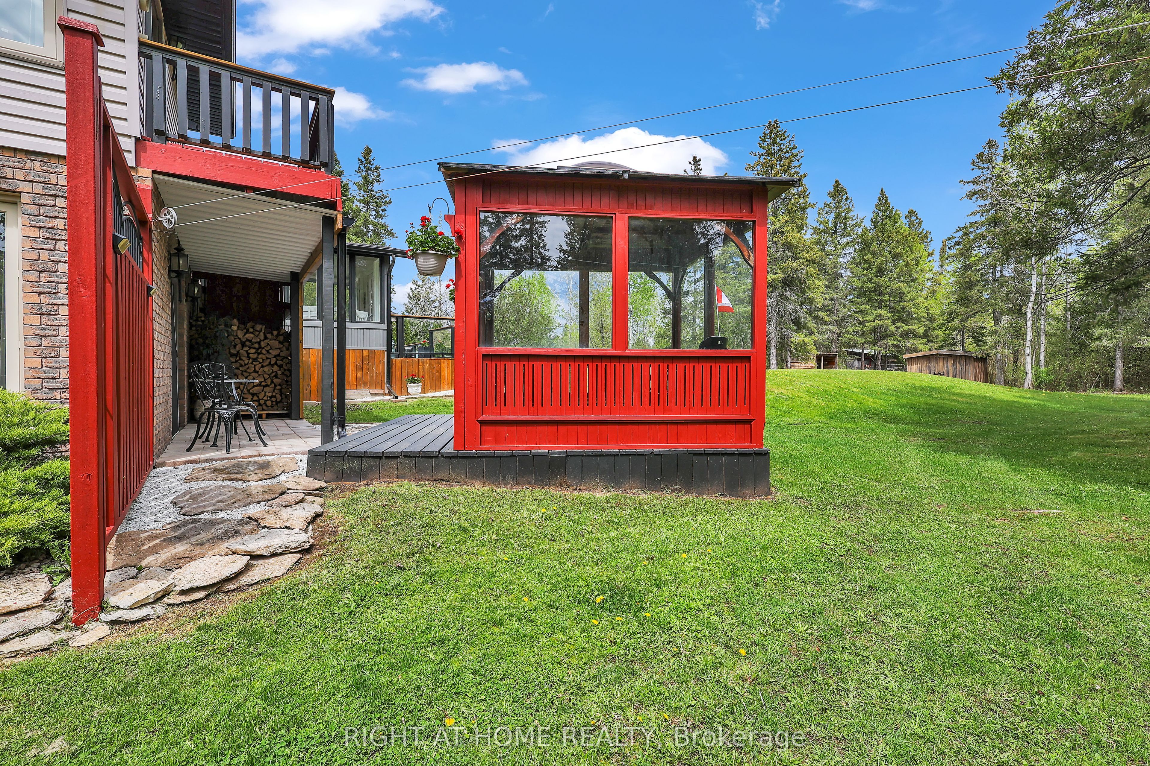 119 Sturgeon Glen Road Property Photo 32