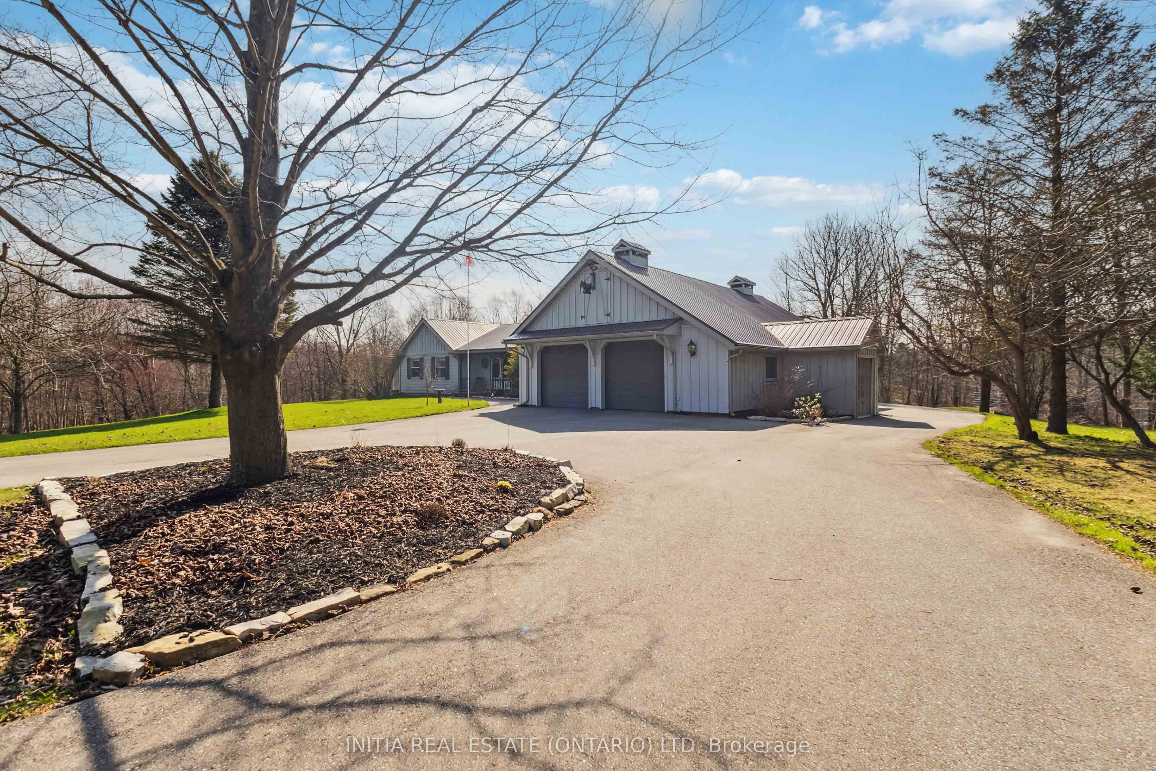42420 Dexter Line Property Photo 4