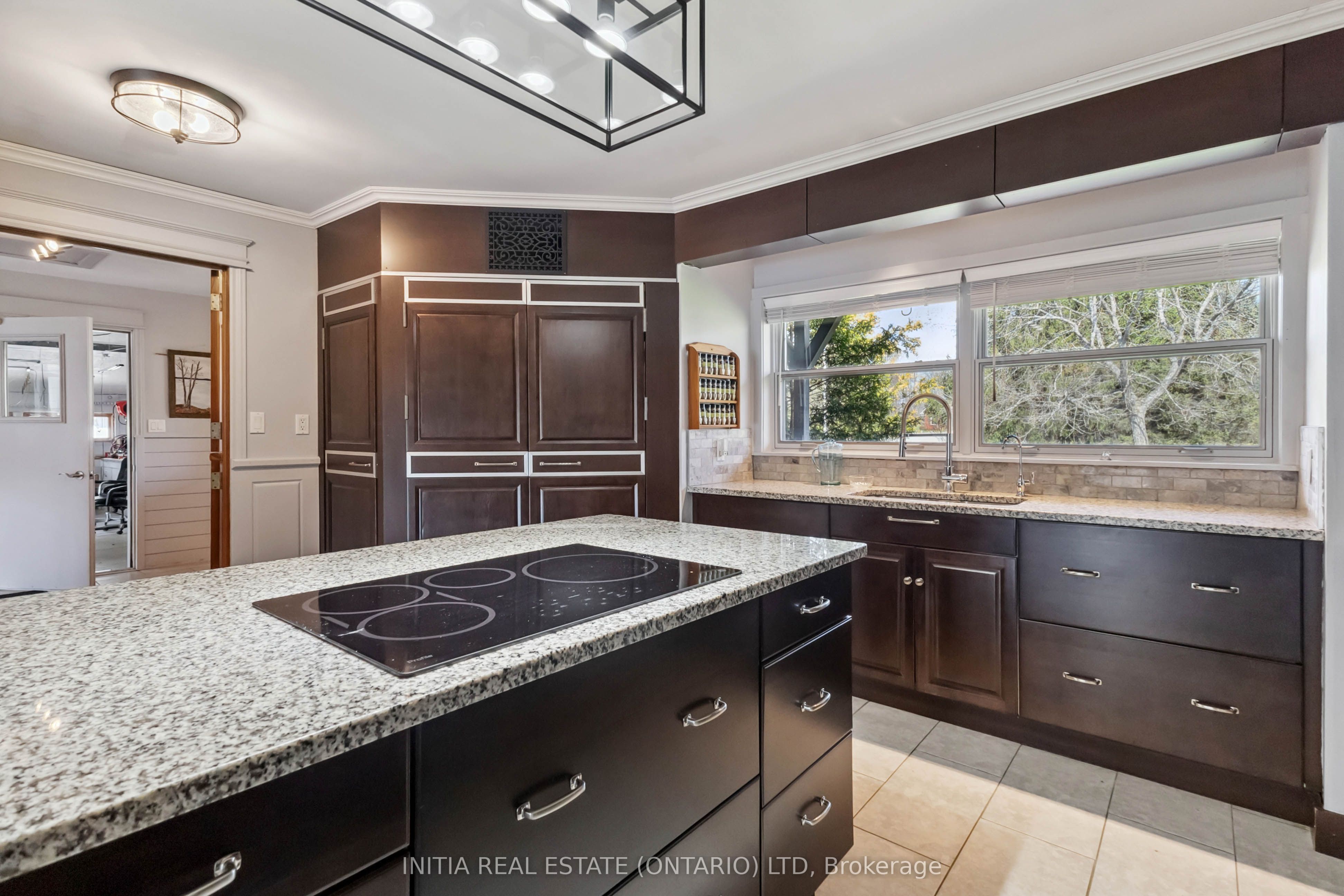 42420 Dexter Line Property Photo 16
