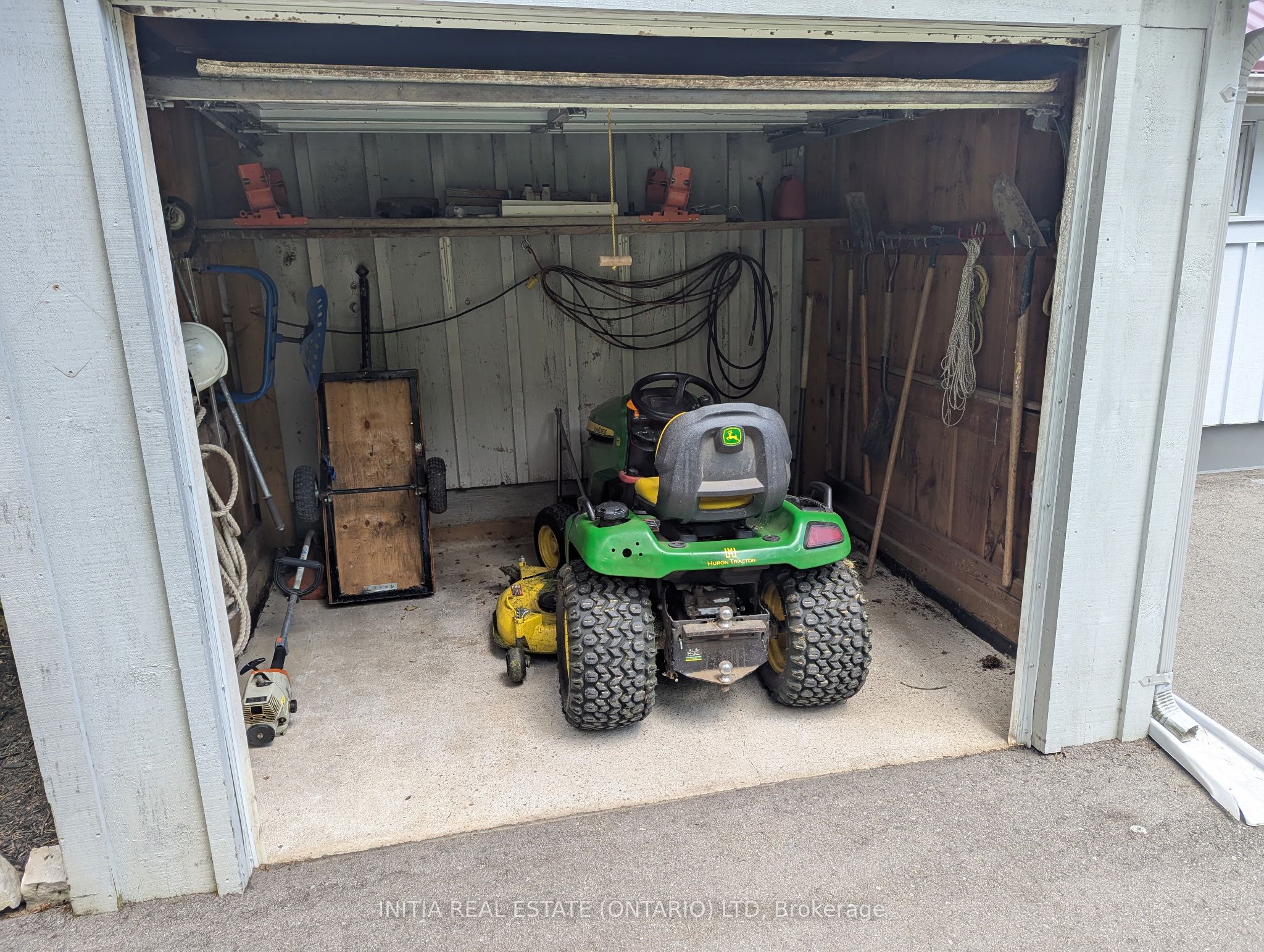 42420 Dexter Line Property Photo 45