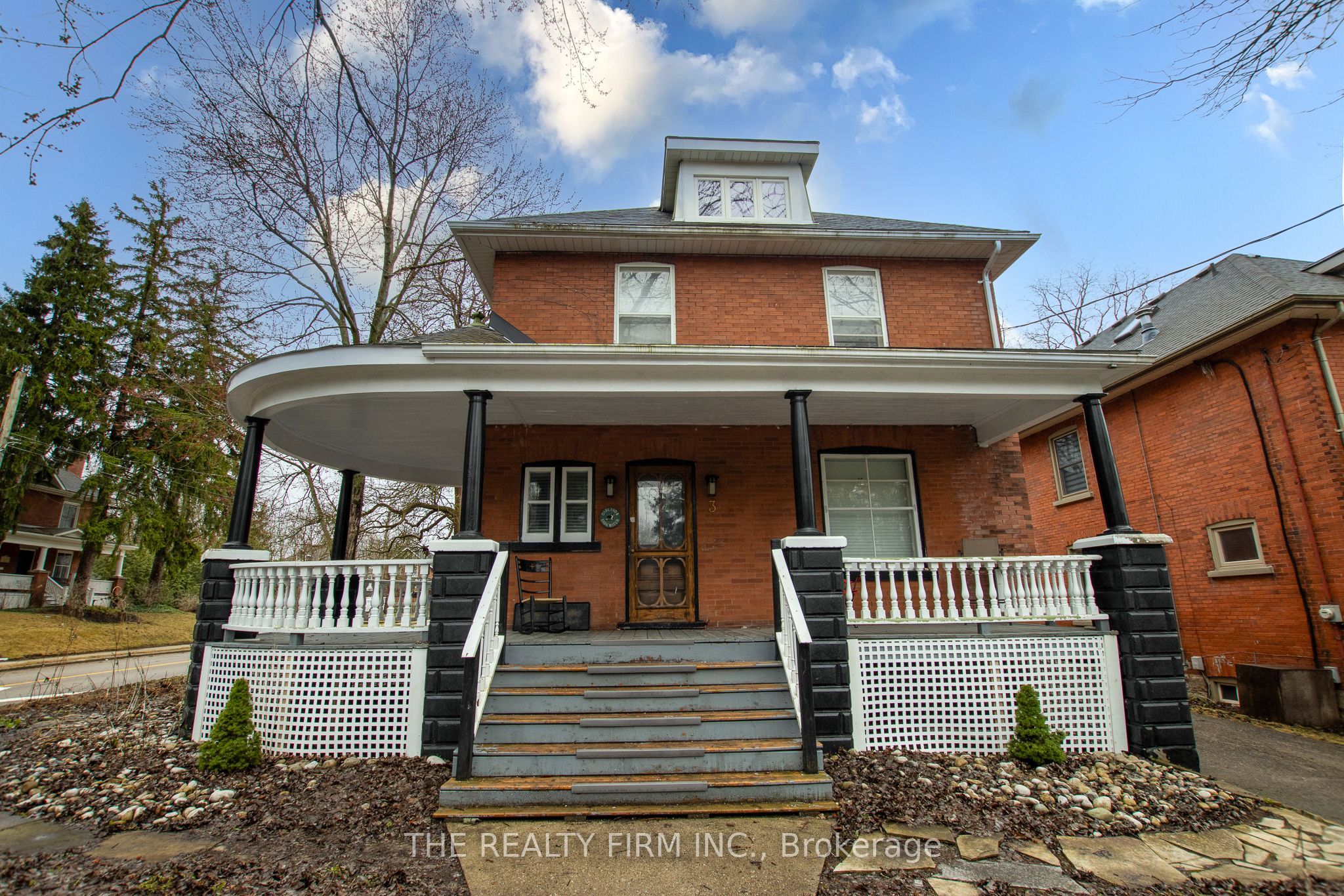3 Daly Avenue Property Photo 2