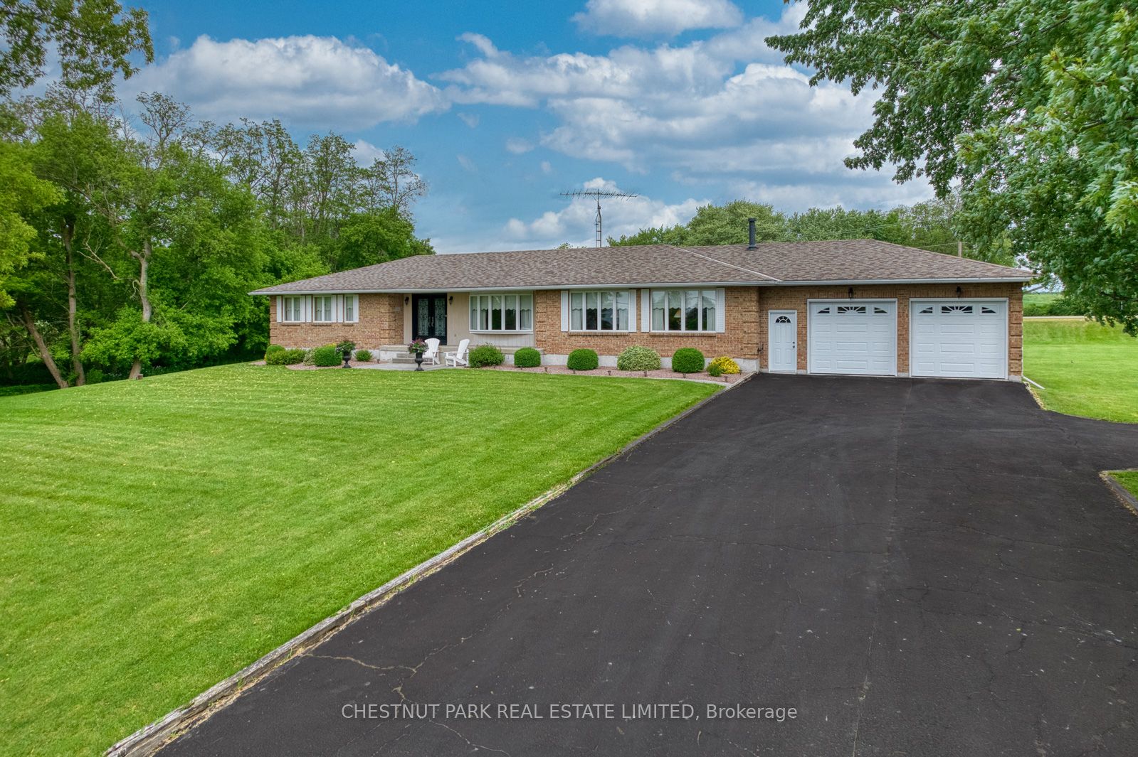 90 River Road Property Photo 1