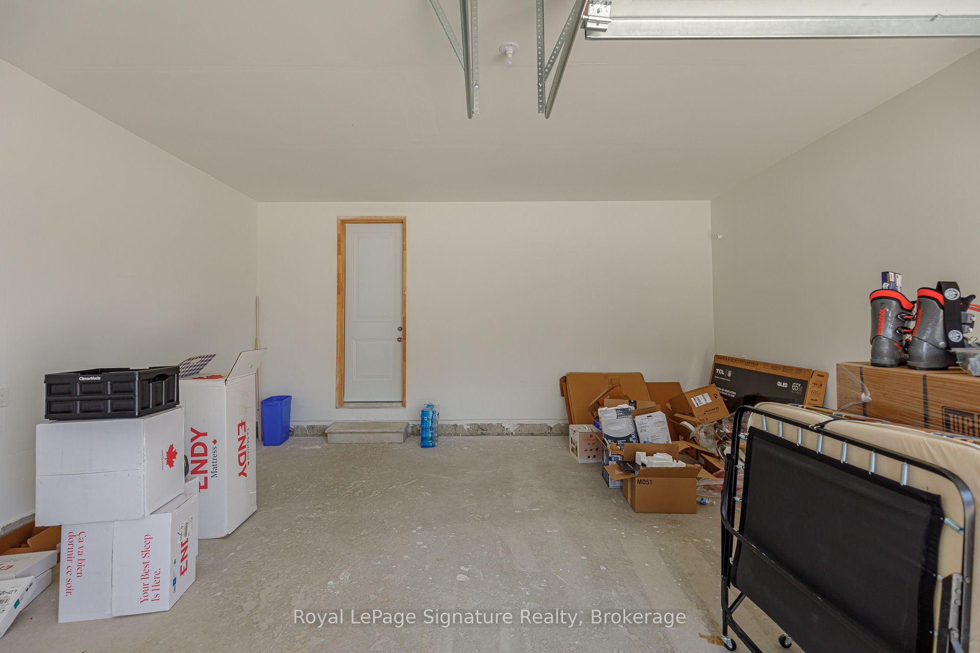 114 Clement Lane Property Photo 32