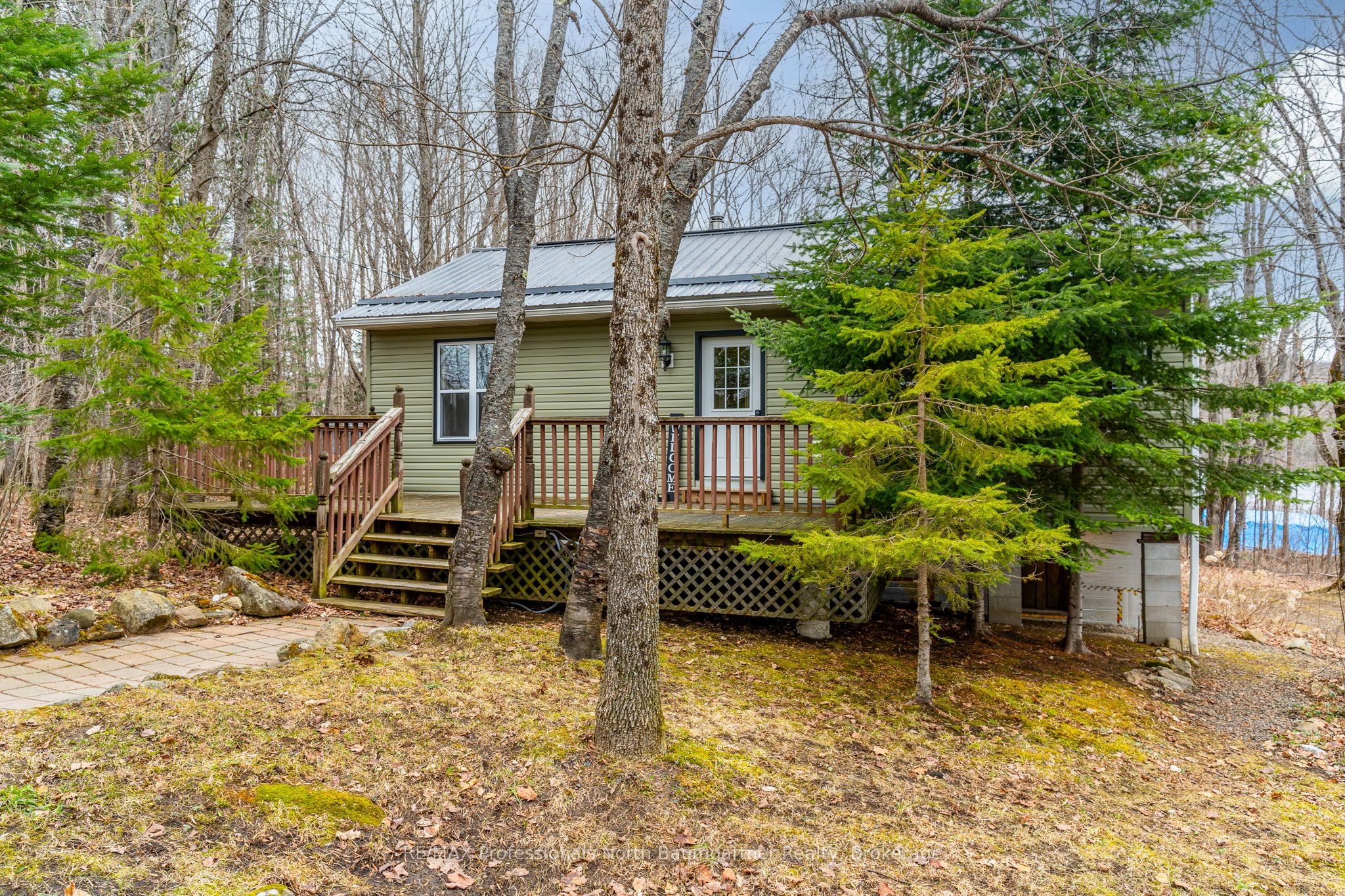 1071 Crabbe Ln Property Photo