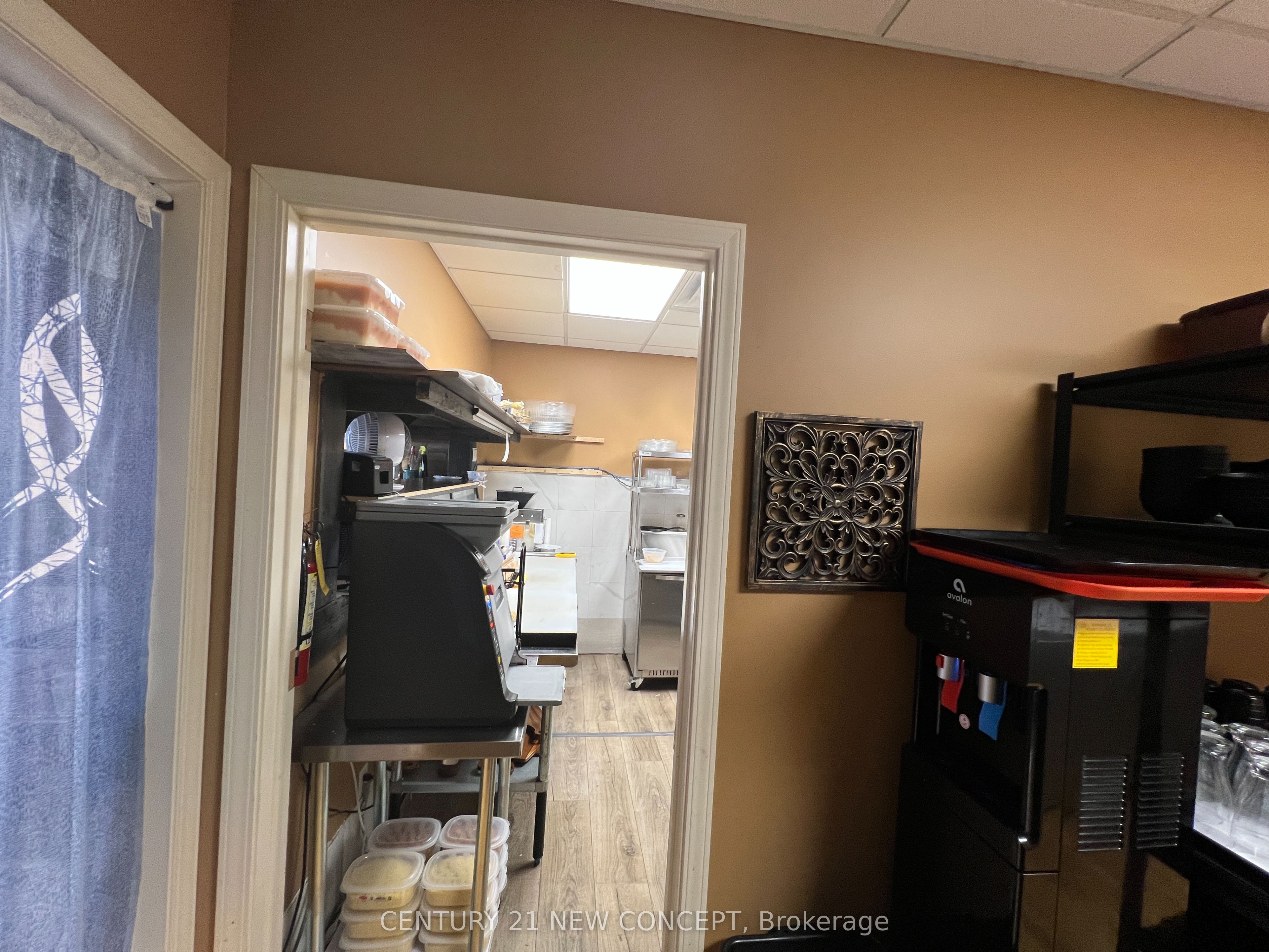 128 Broadway Street Property Photo 4
