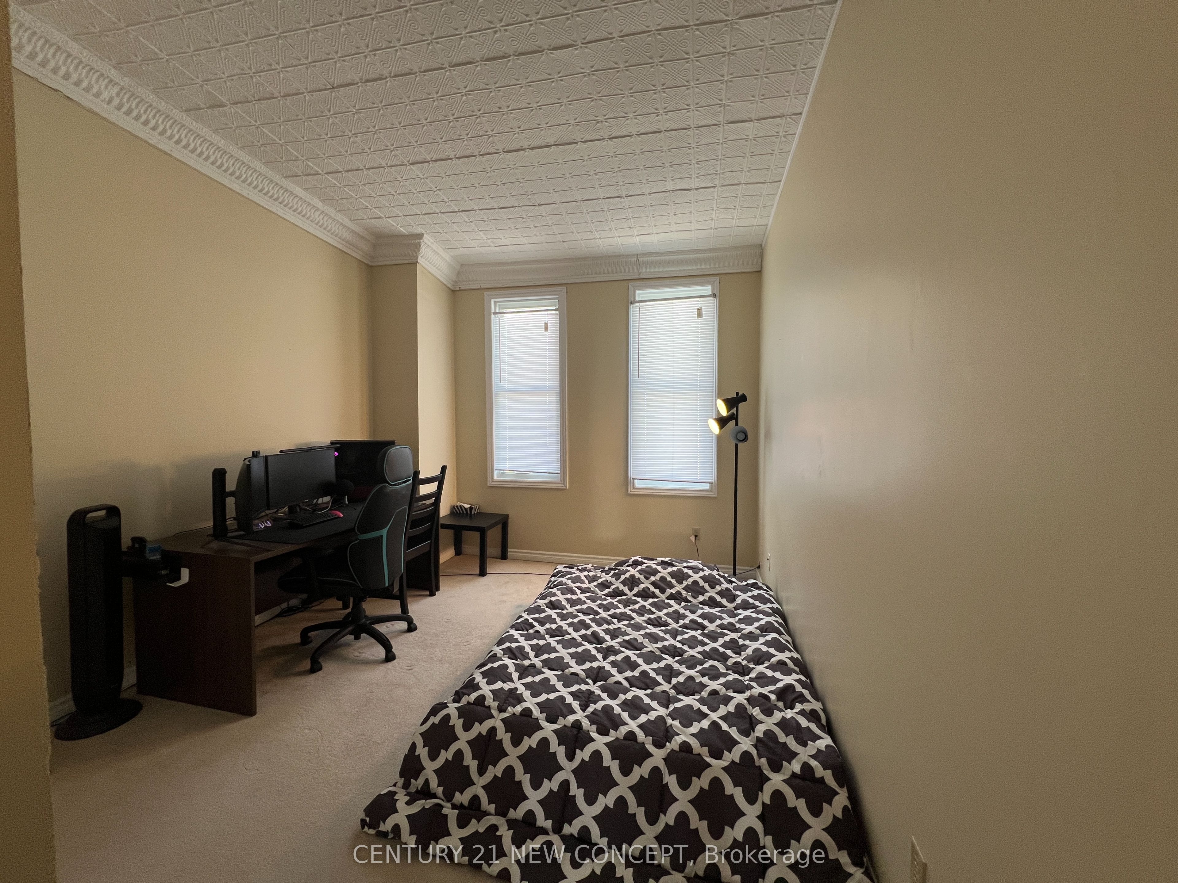 128 Broadway Street Property Photo 18
