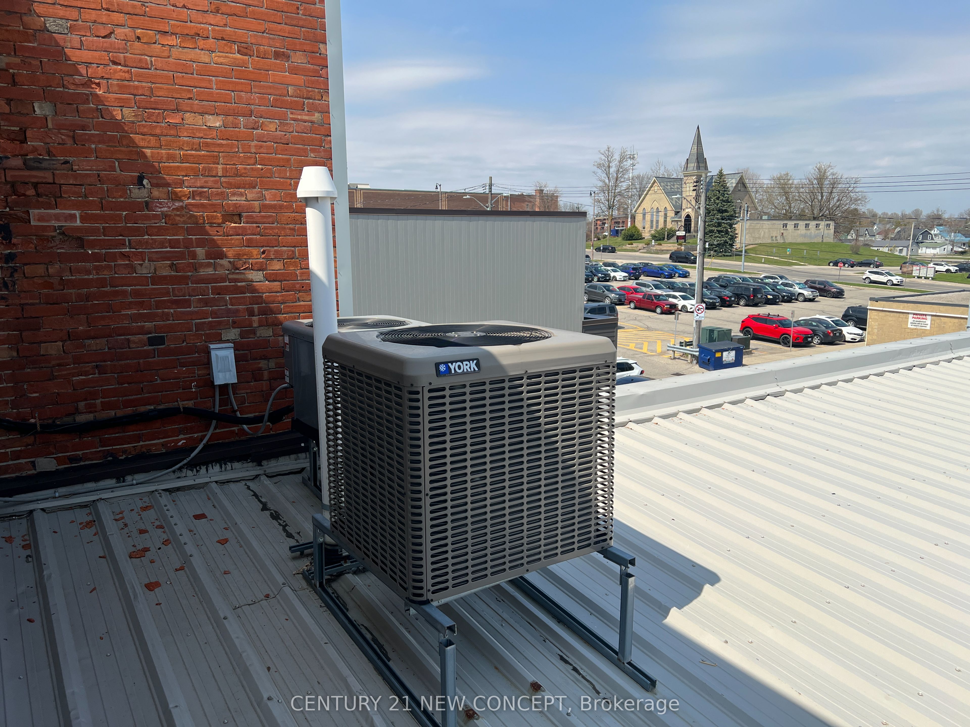 128 Broadway Street Property Photo 20