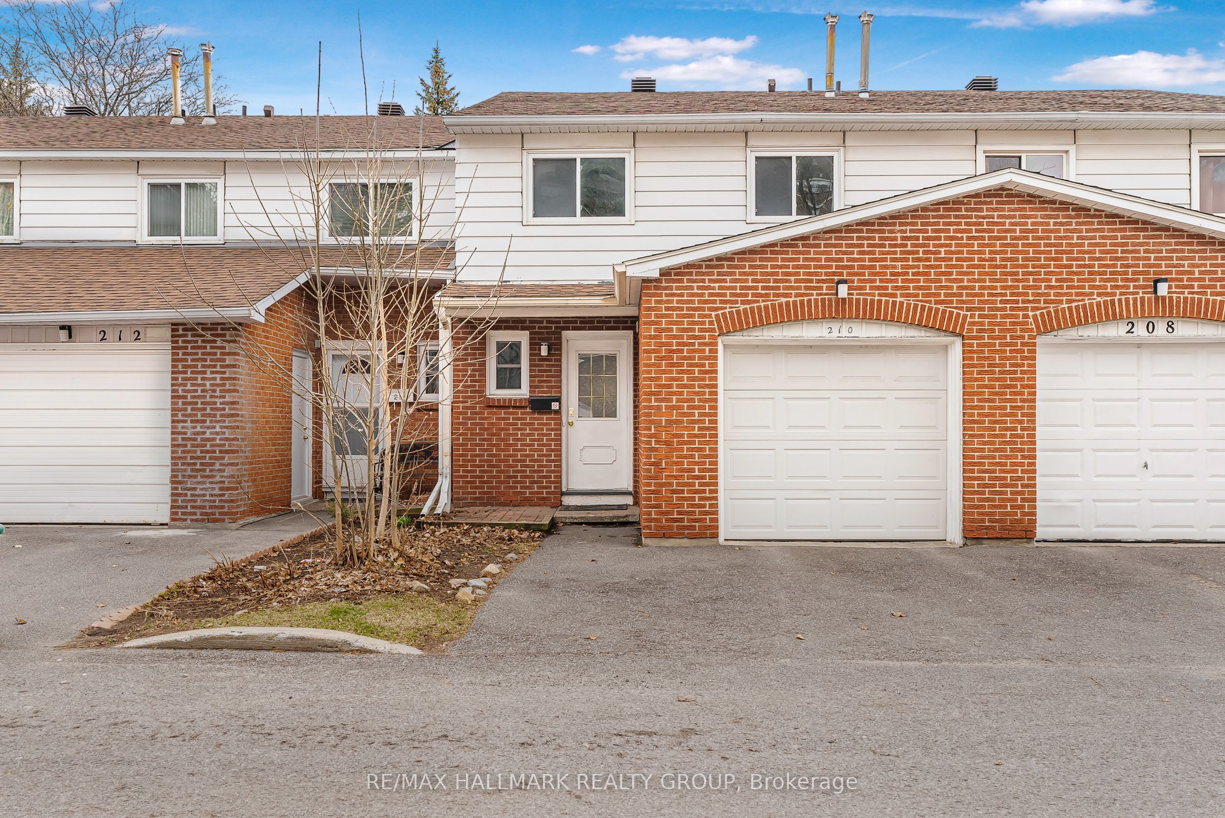 #74 - 210 Romulus Private Property Photo 1