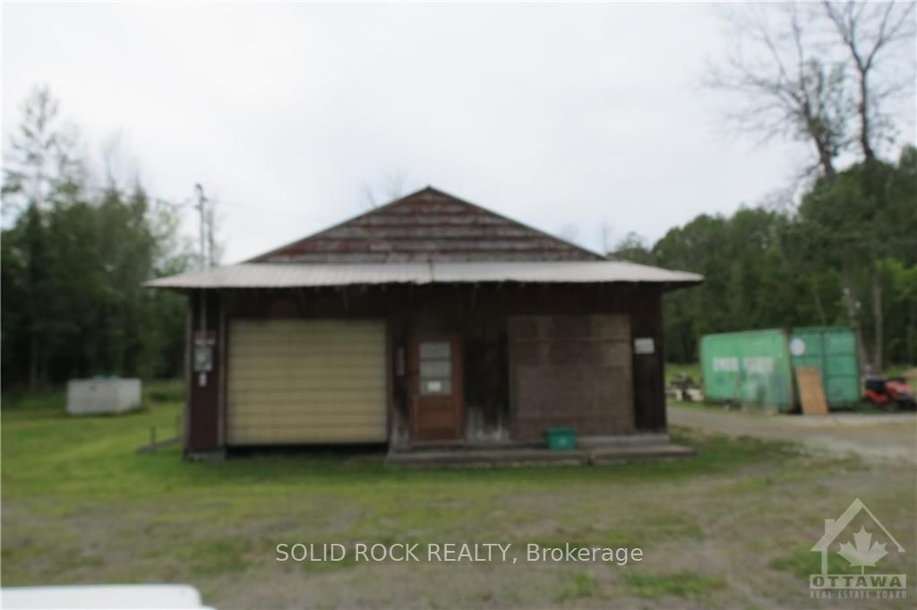 2102 County Rd 44 Road Property Photo 1