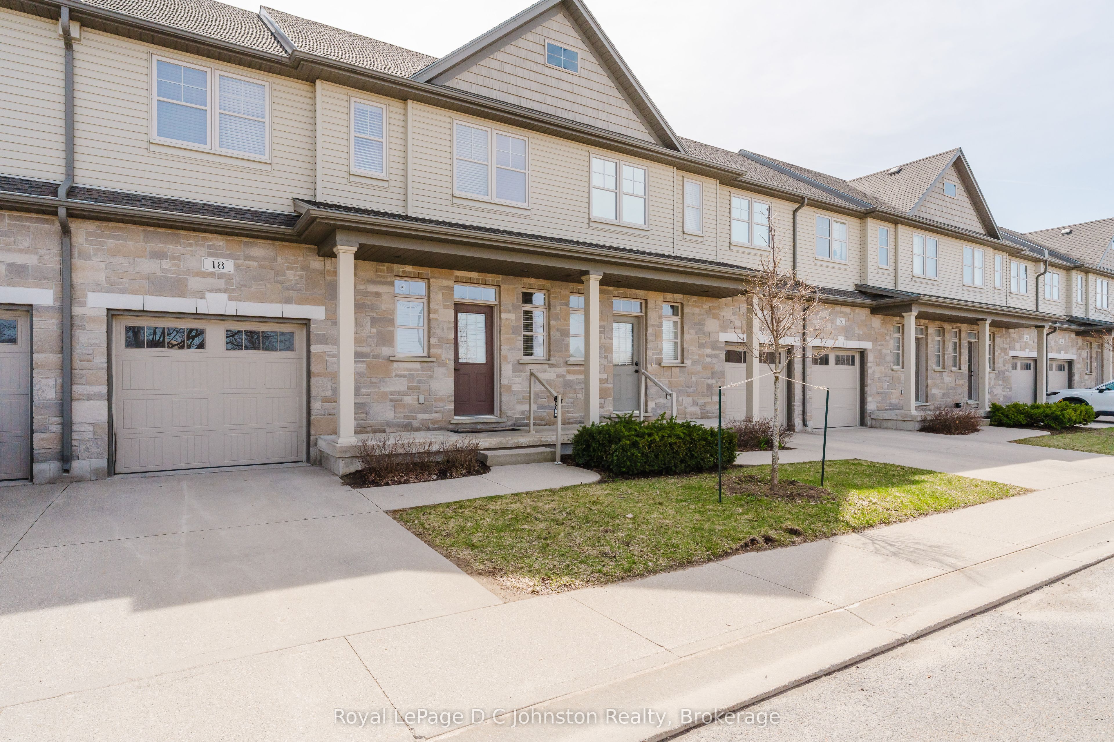 935 Goderich Street N 18 Property Photo 1
