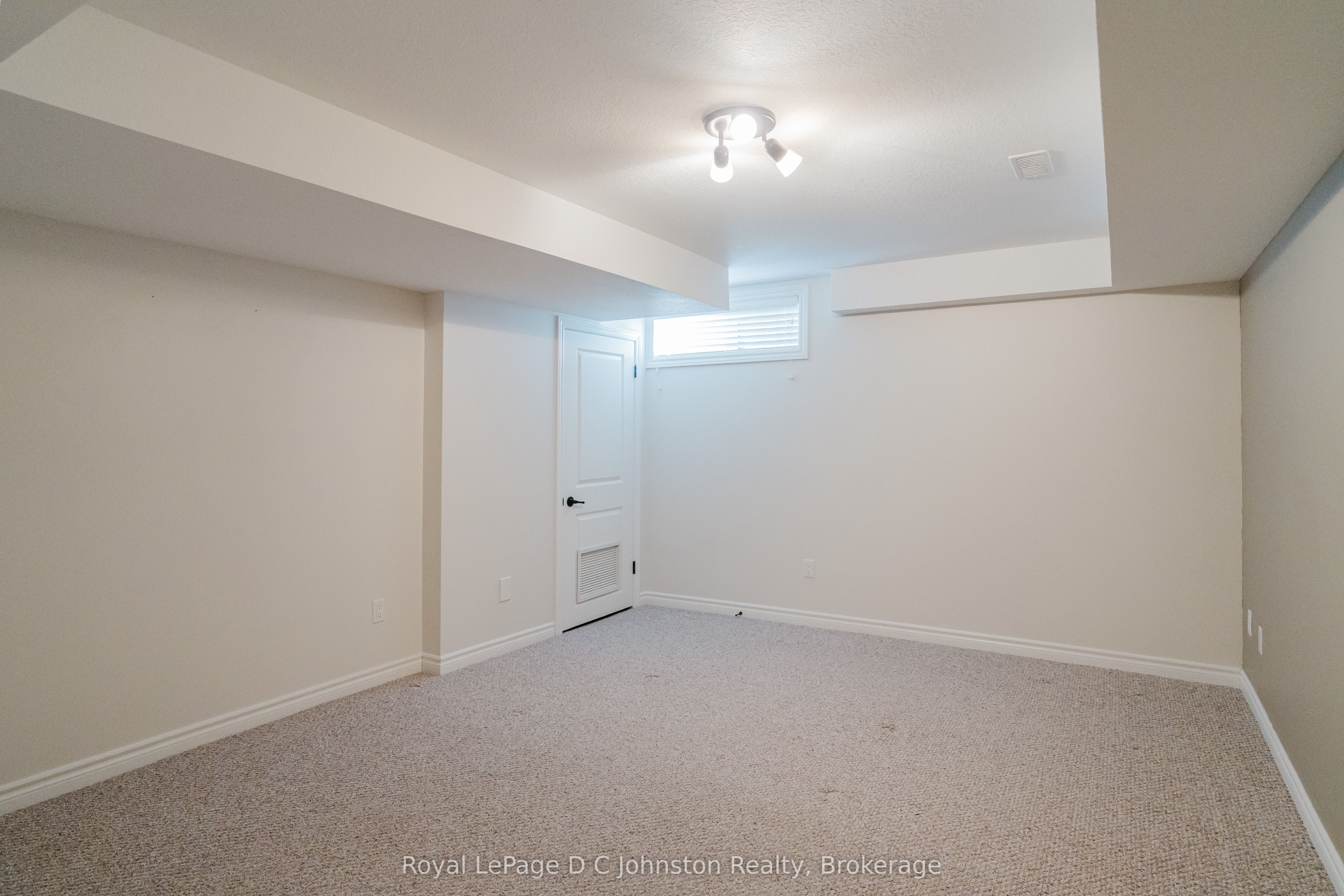 935 Goderich Street N 18 Property Photo 28