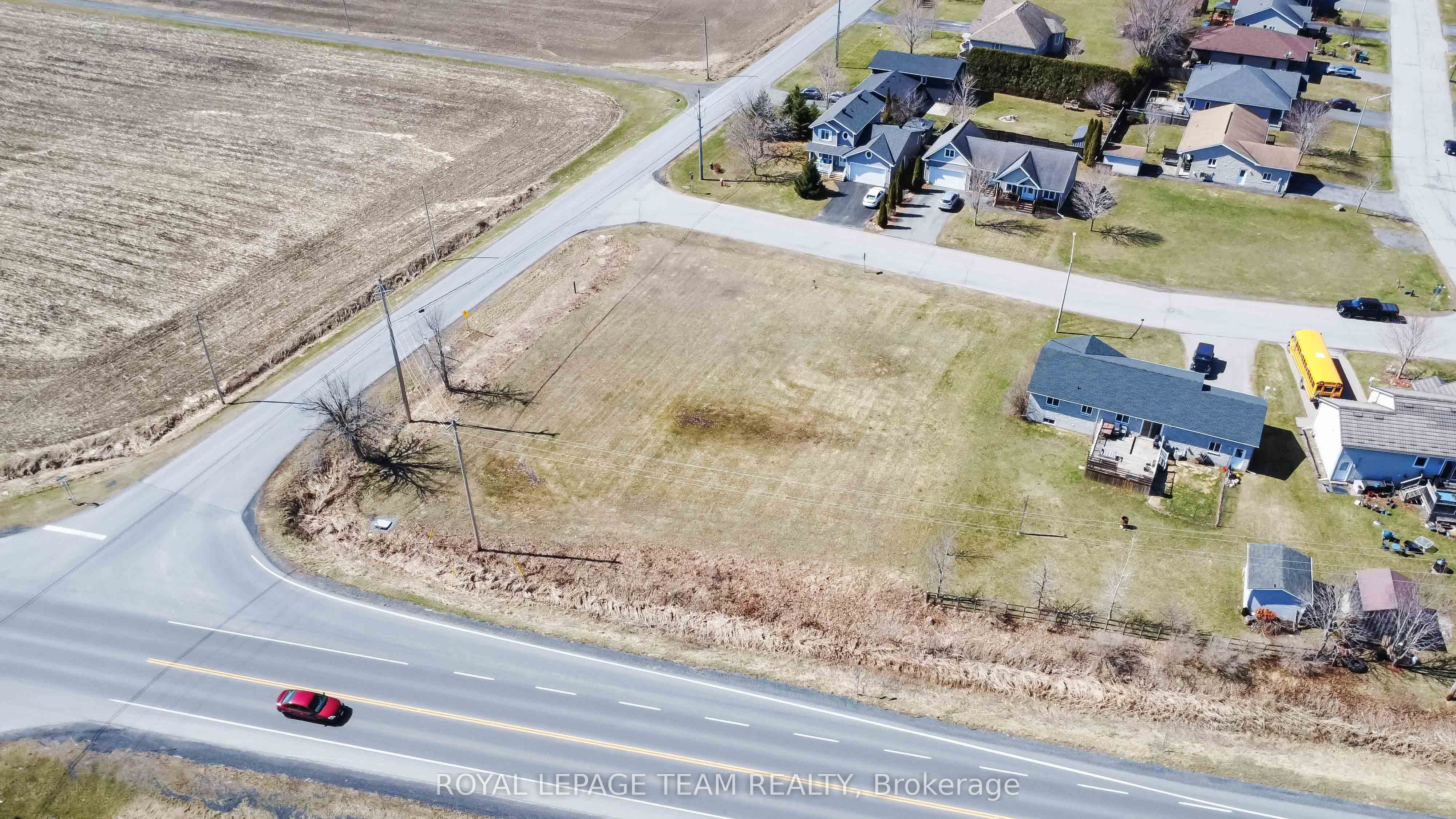 1 Lori Lane Property Photo 5