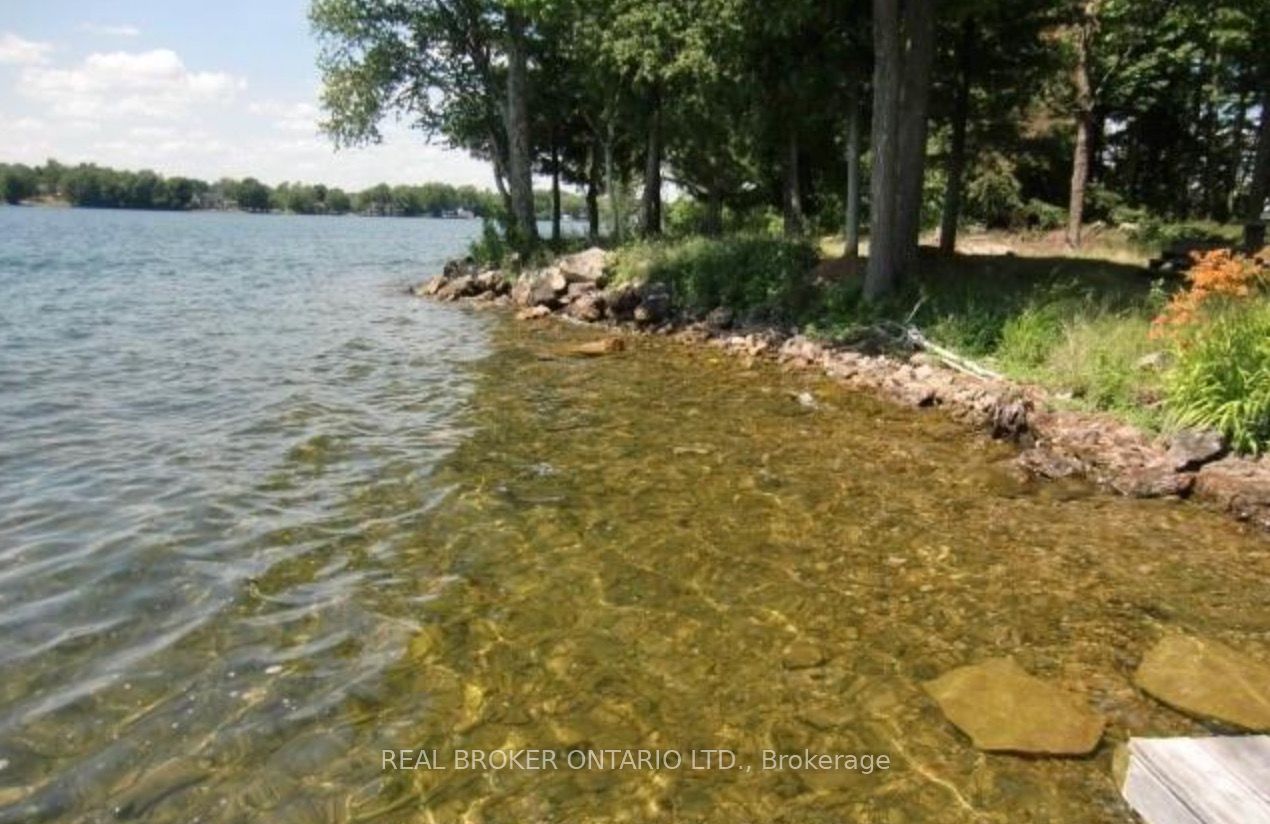 101 Fairclough Island Property Photo 3
