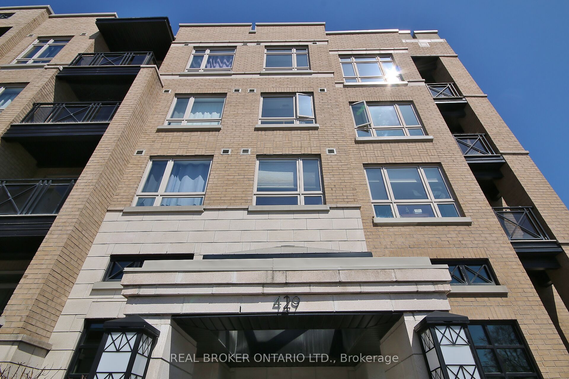429 Kent Street 508 Property Photo 2