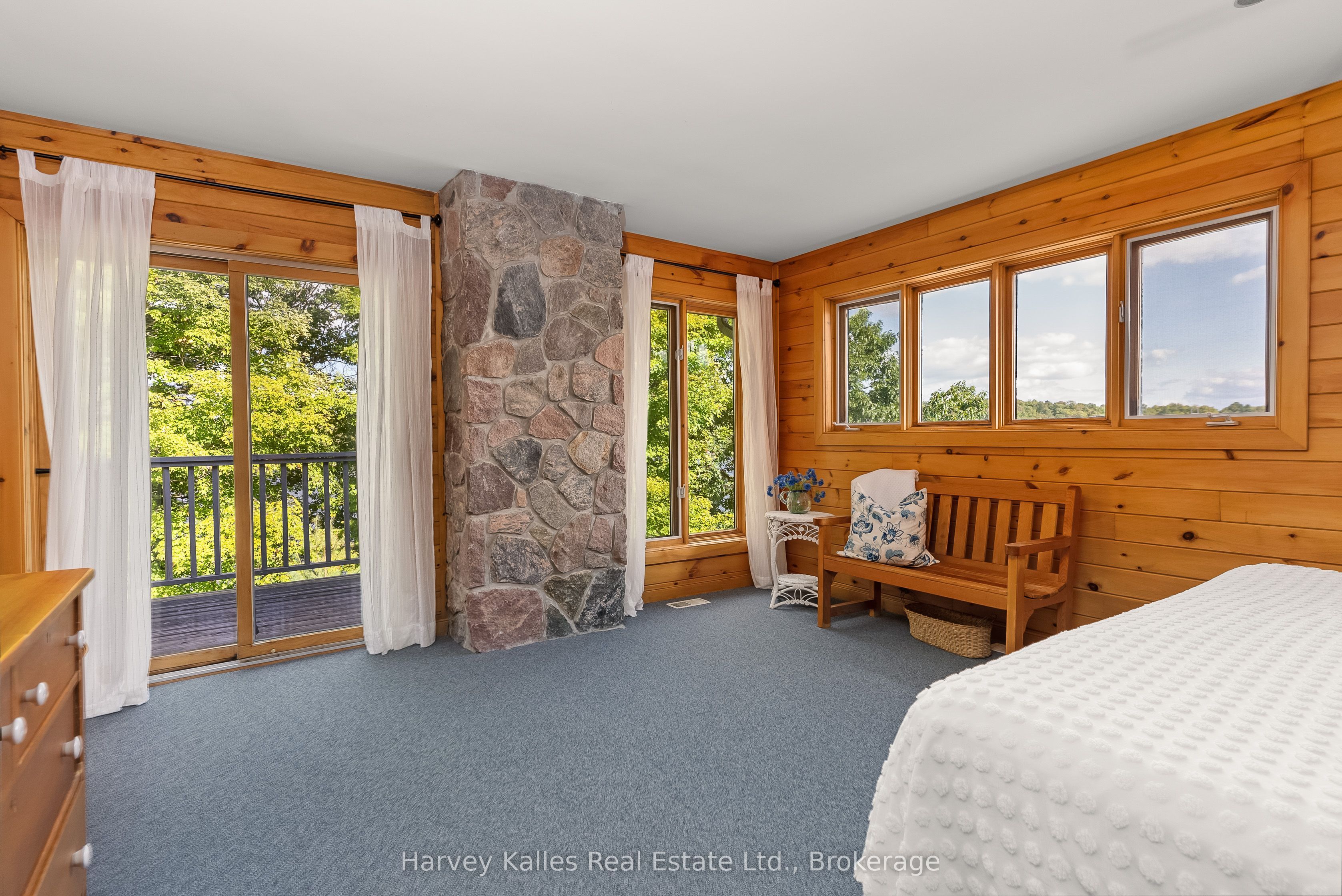 1837 Port Cunnington Road Property Photo 21