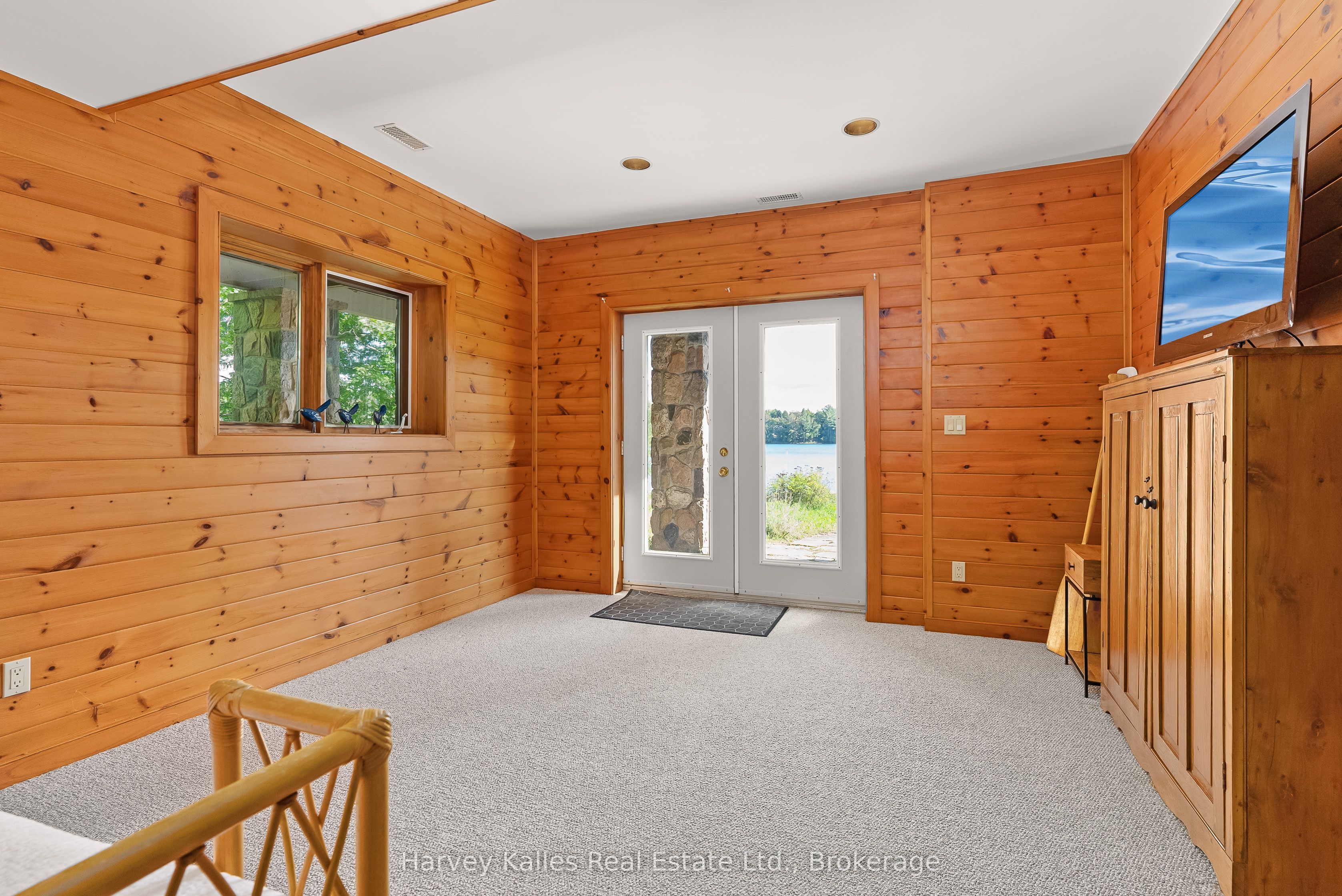 1837 Port Cunnington Road Property Photo 26