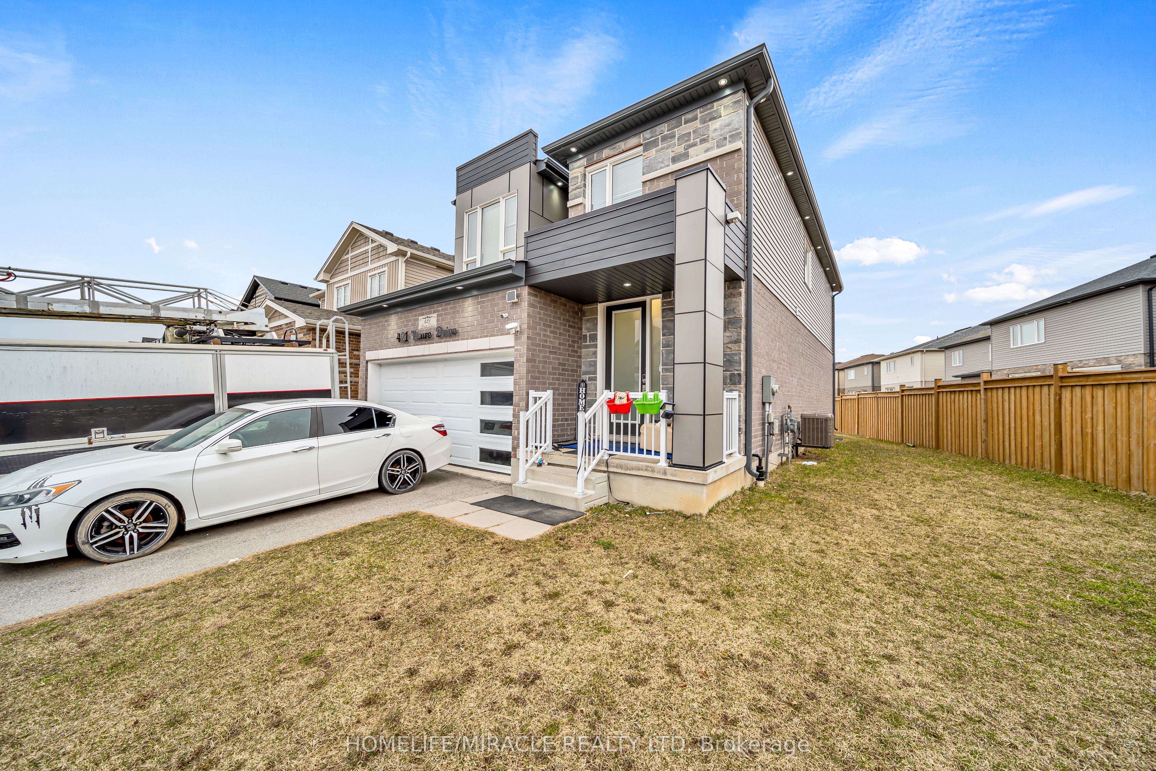 421 Freure Drive Property Photo 2