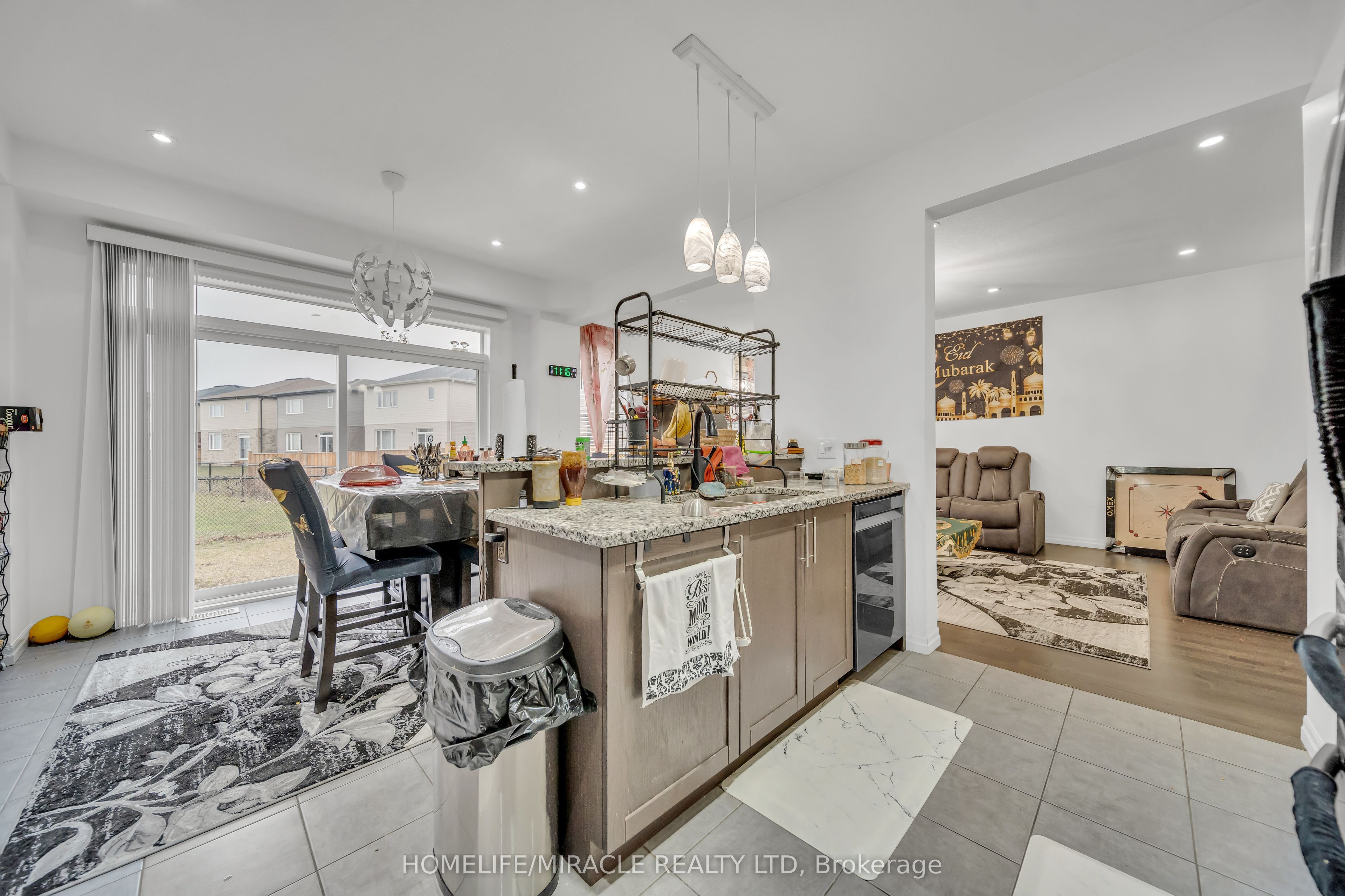 421 Freure Drive Property Photo 8