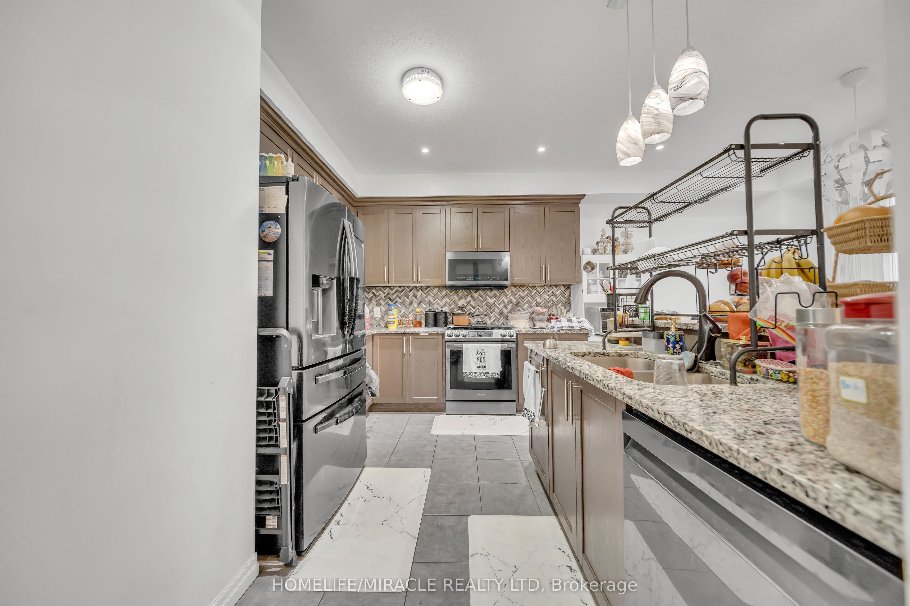 421 Freure Drive Property Photo 11