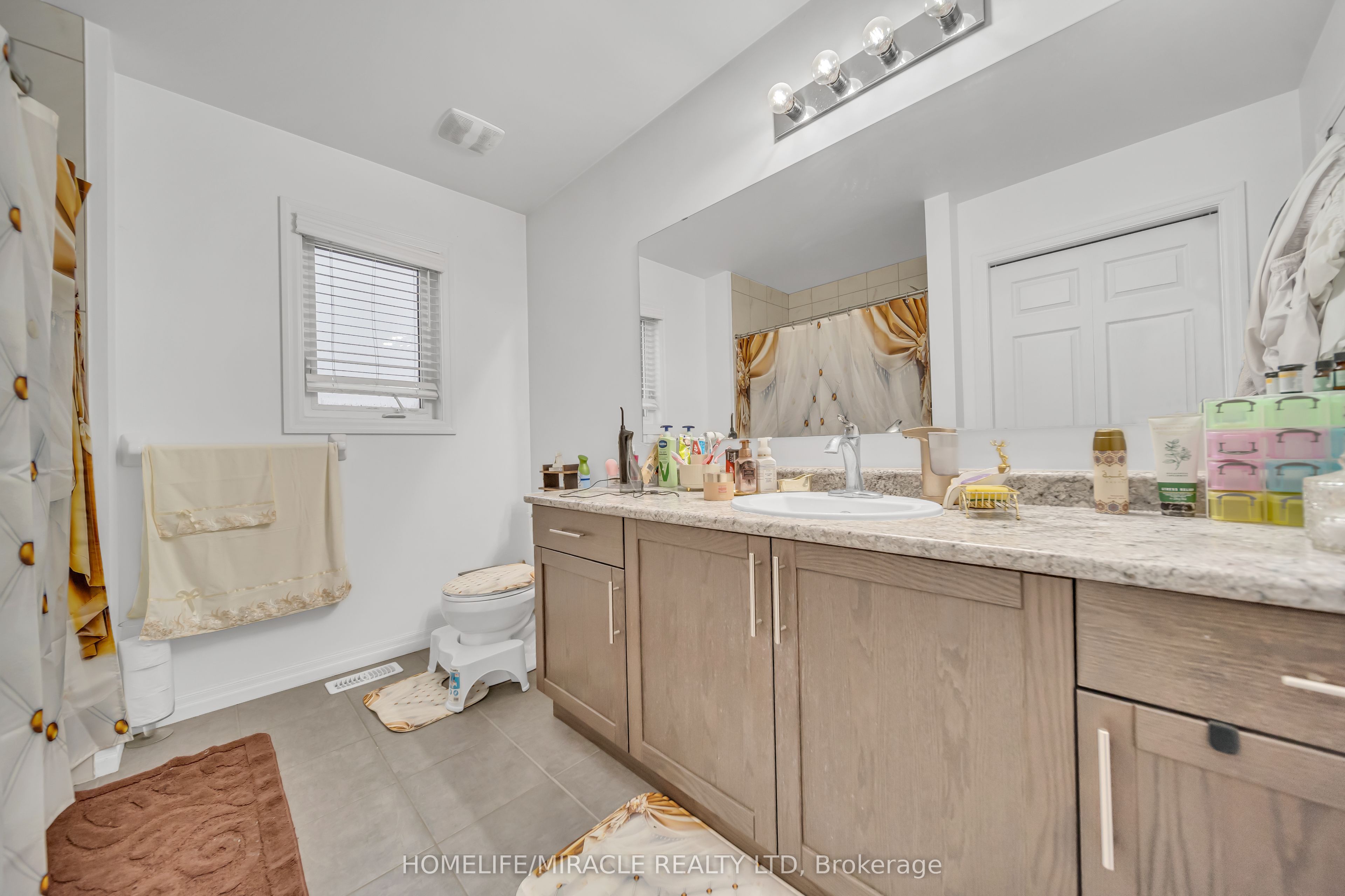 421 Freure Drive Property Photo 16