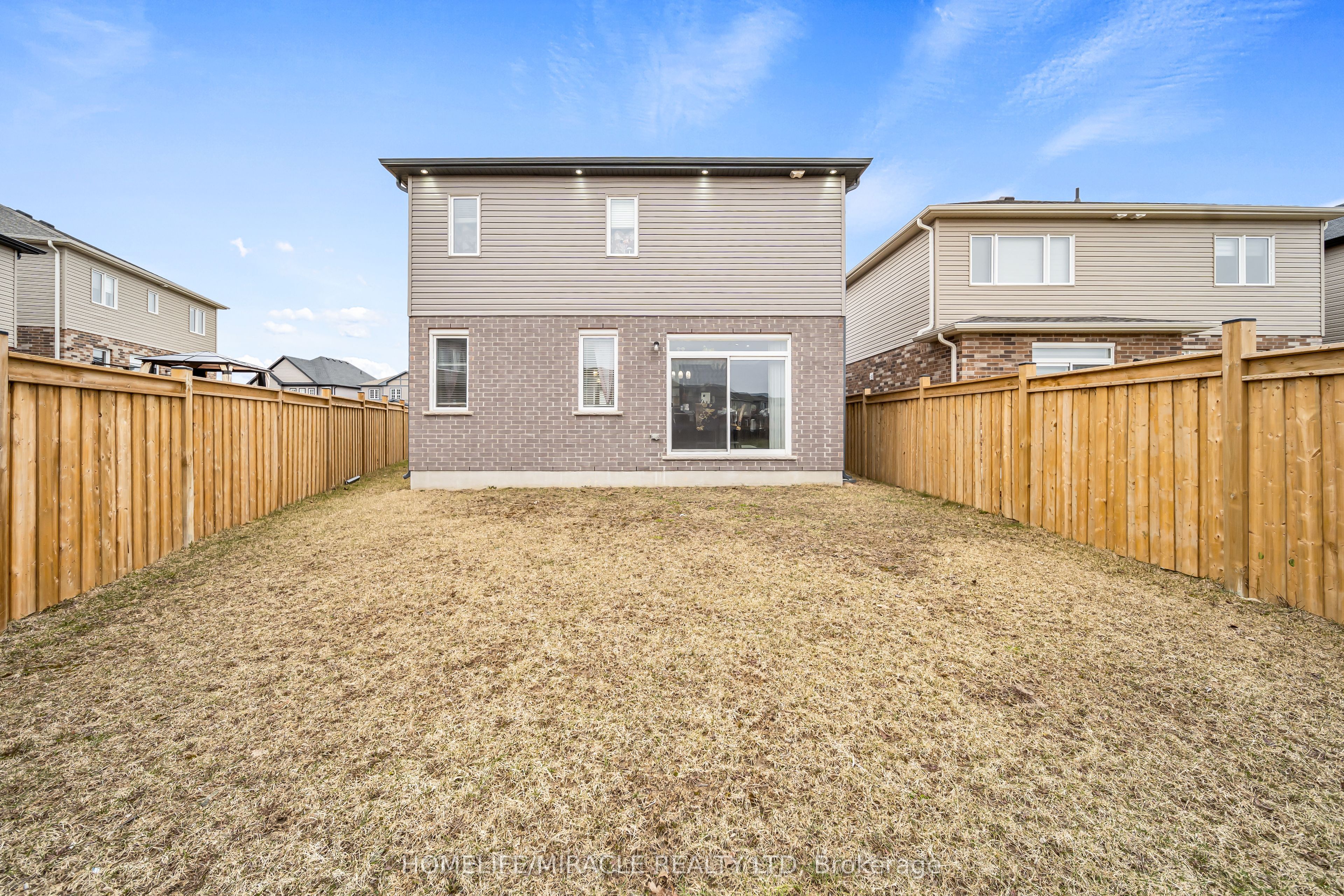 421 Freure Drive Property Photo 19