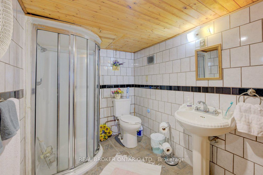 458 Upper Wentworth Street Property Photo 26
