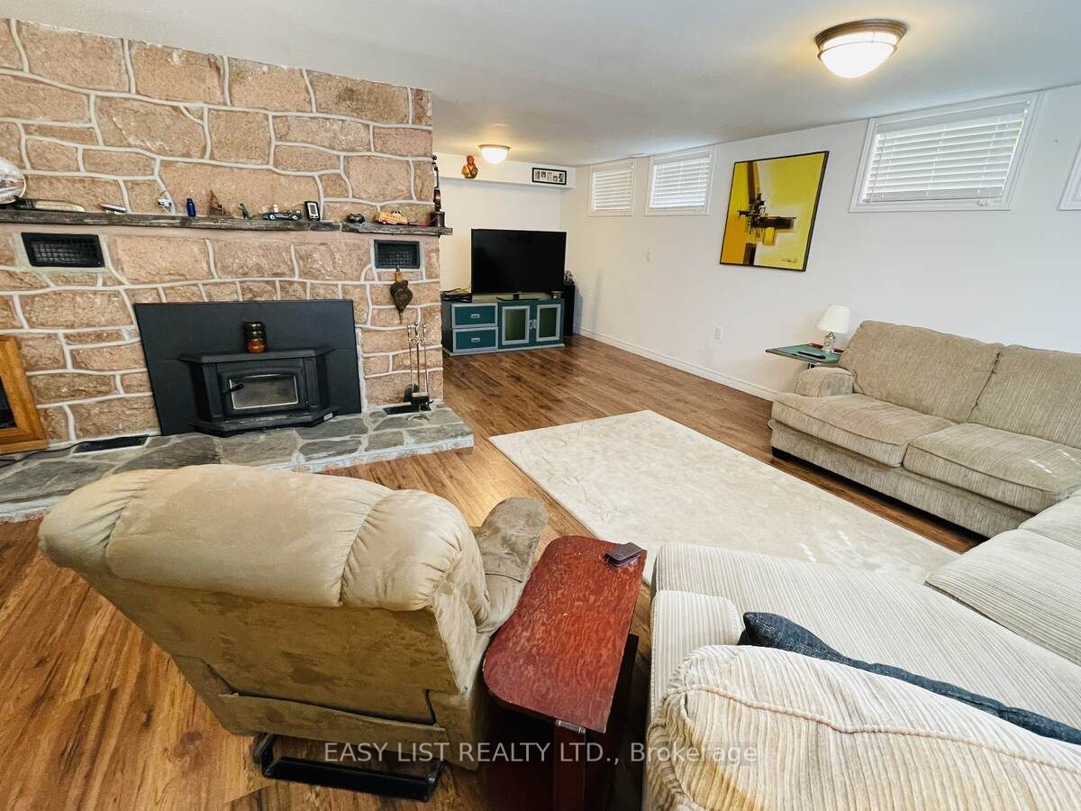 4741 Lower Faraday Road Property Photo 5