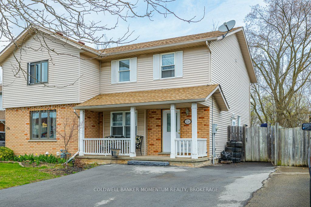224 Windsor St Property Photo 1