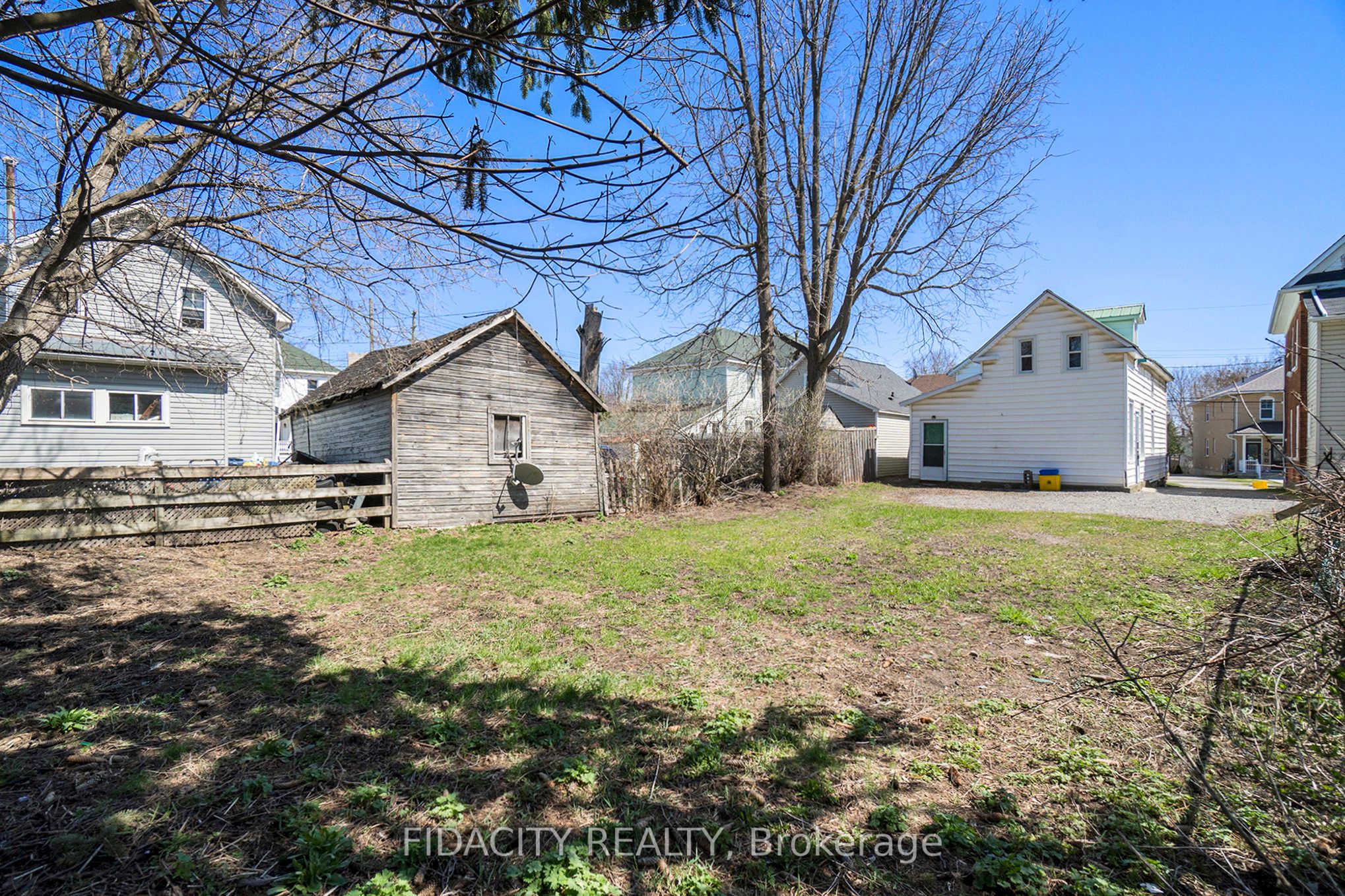 98 Main Street Property Photo 14
