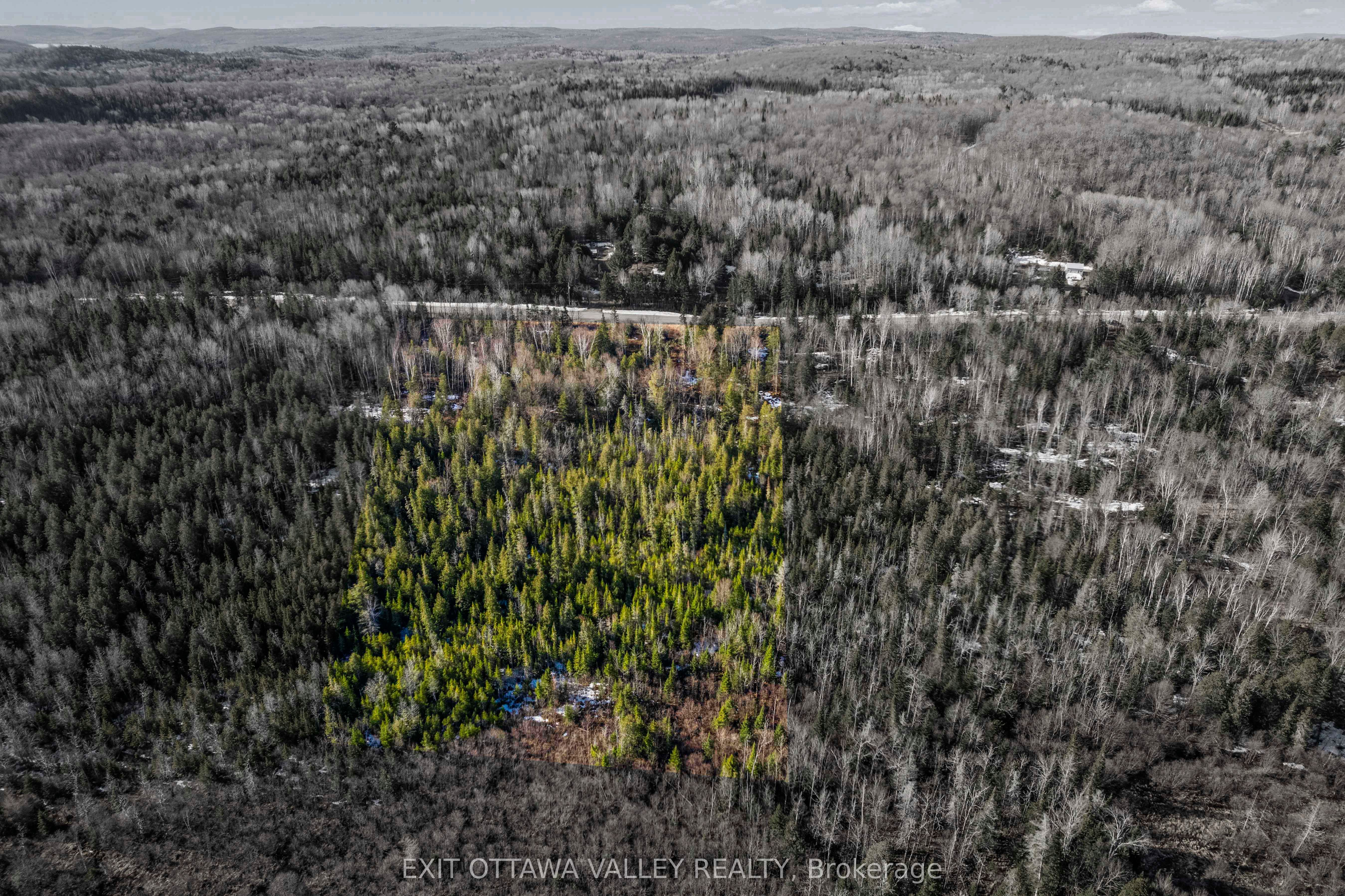 001 Siberia Road Property Photo 5