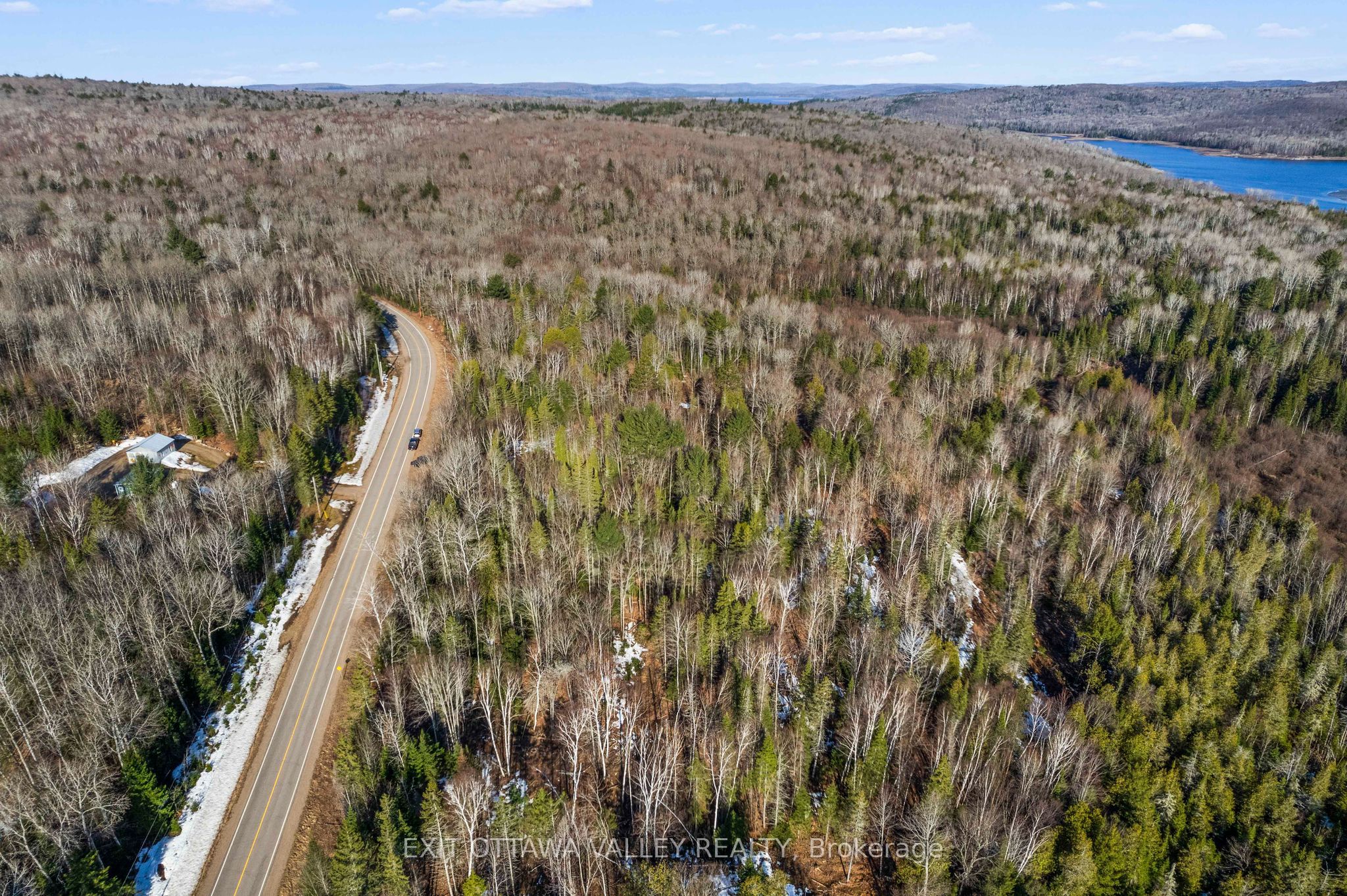 001 Siberia Road Property Photo 9