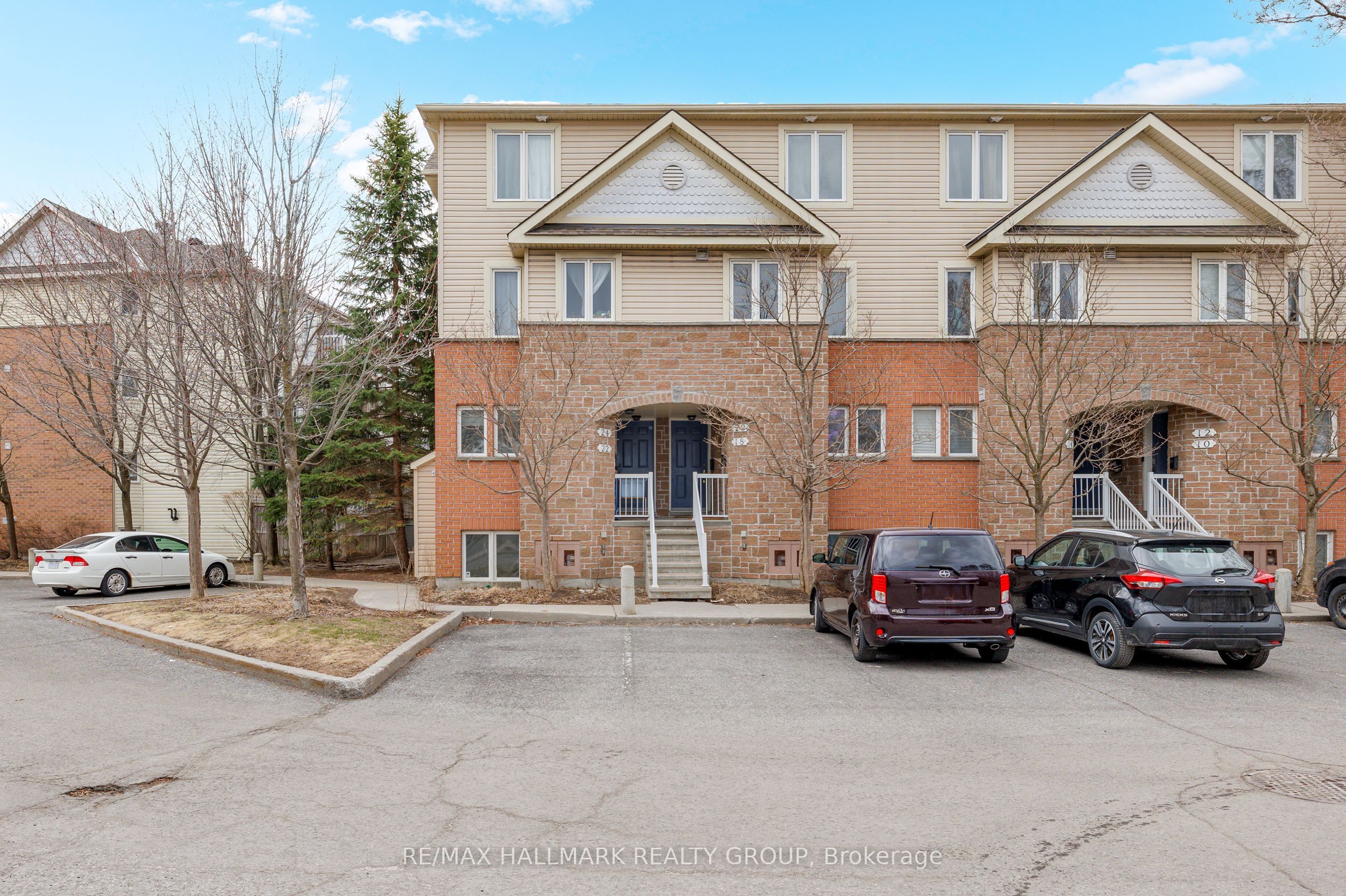 22 Strathaven Private Property Photo