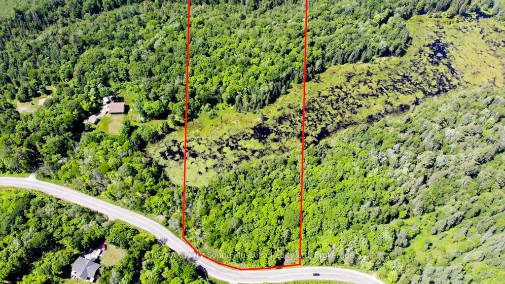 1025 520 N Highway Property Photo 2