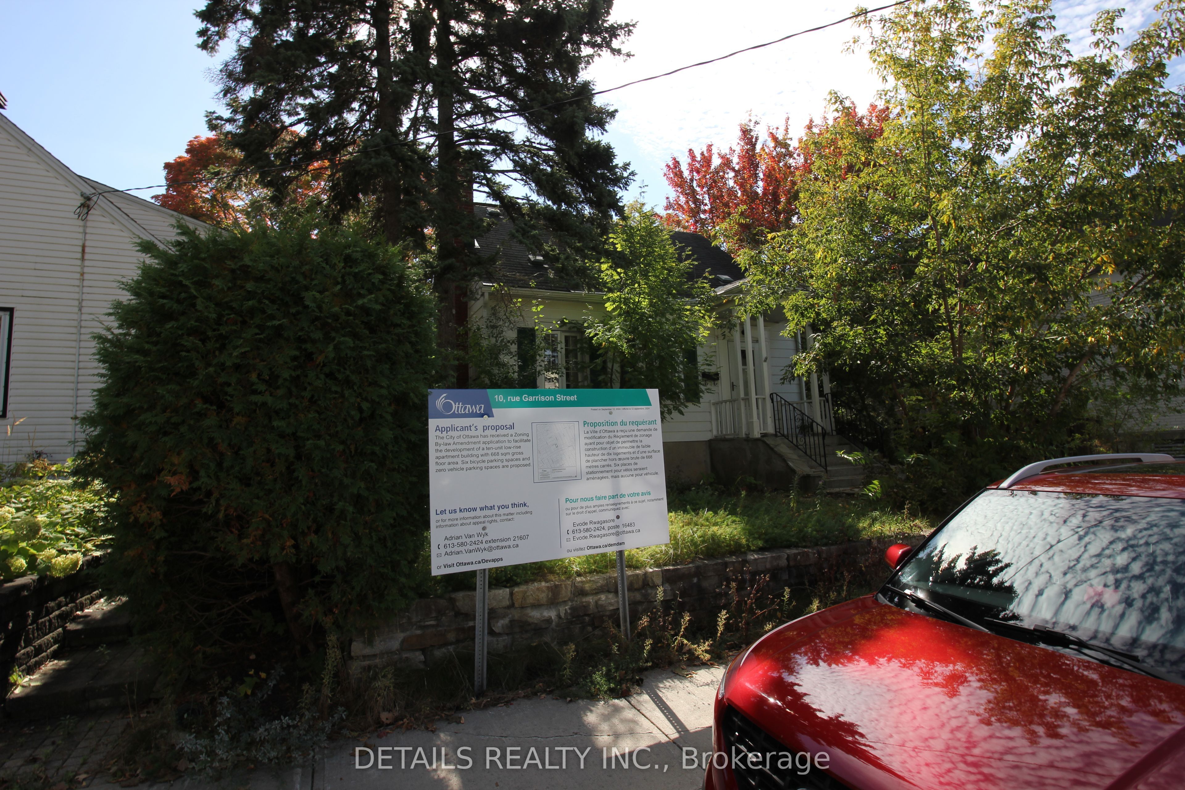 10 Garrison St Property Photo 4