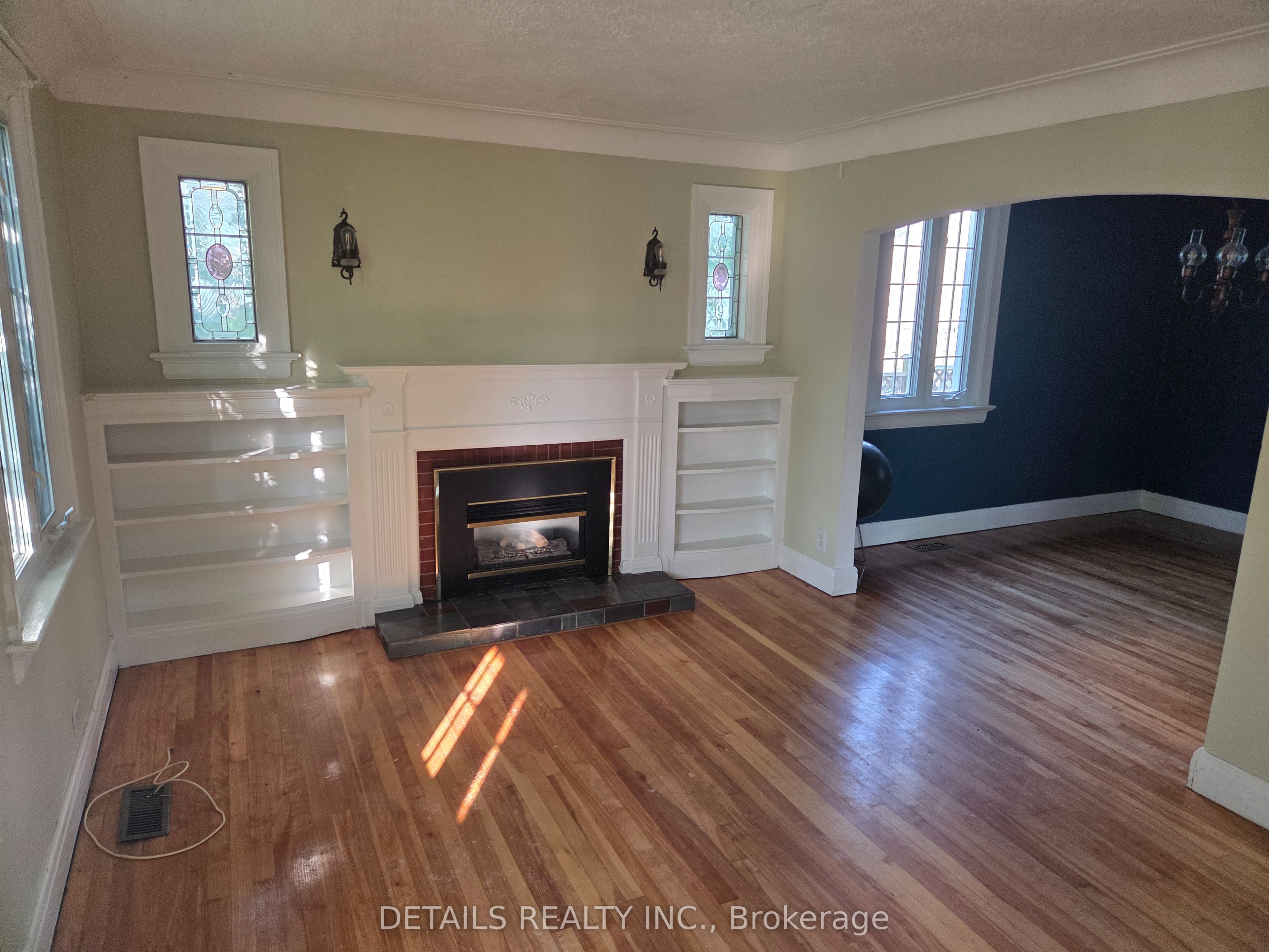 10 Garrison St Property Photo 7