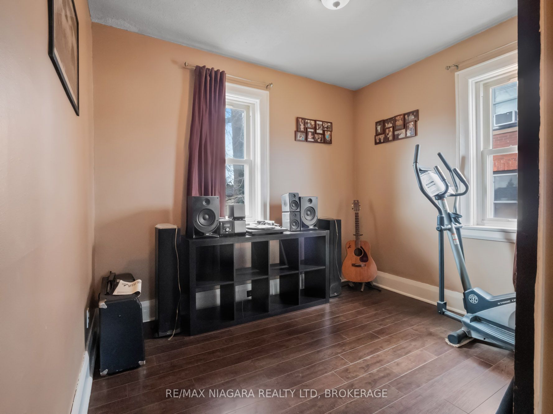 215 Phipps Street Property Photo 17
