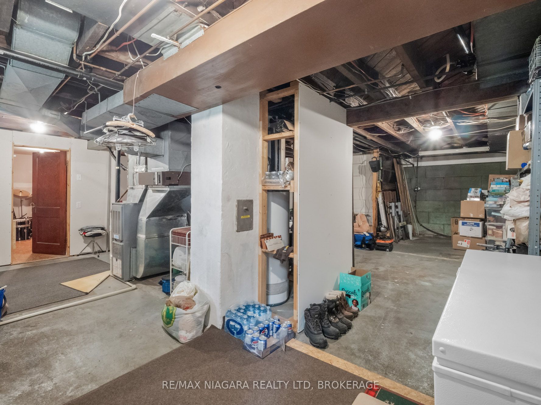 215 Phipps Street Property Photo 19