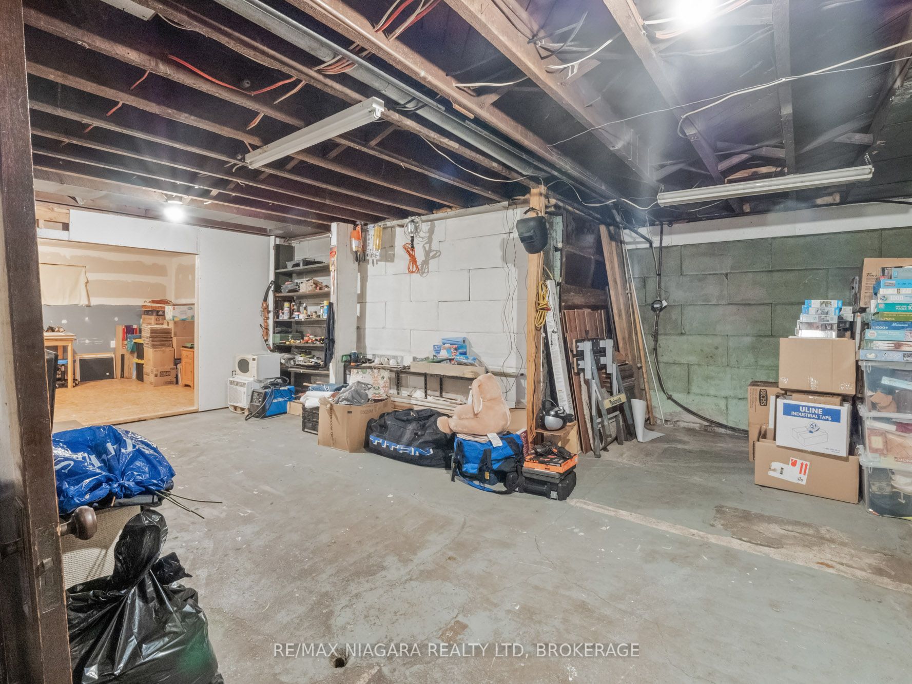 215 Phipps Street Property Photo 22