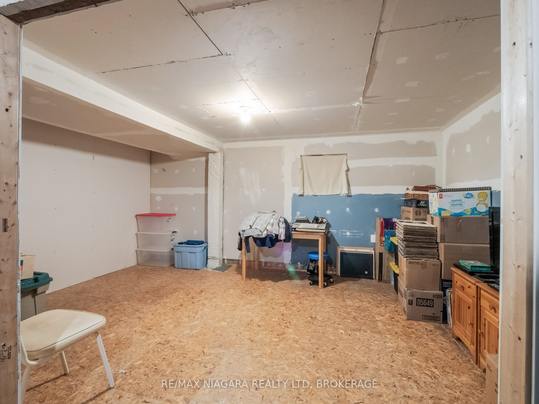 215 Phipps Street Property Photo 22