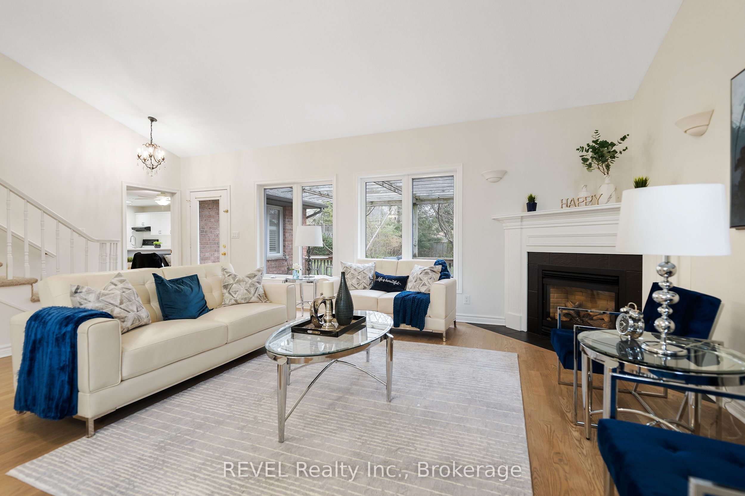 6839 Imperial Court Property Photo 7