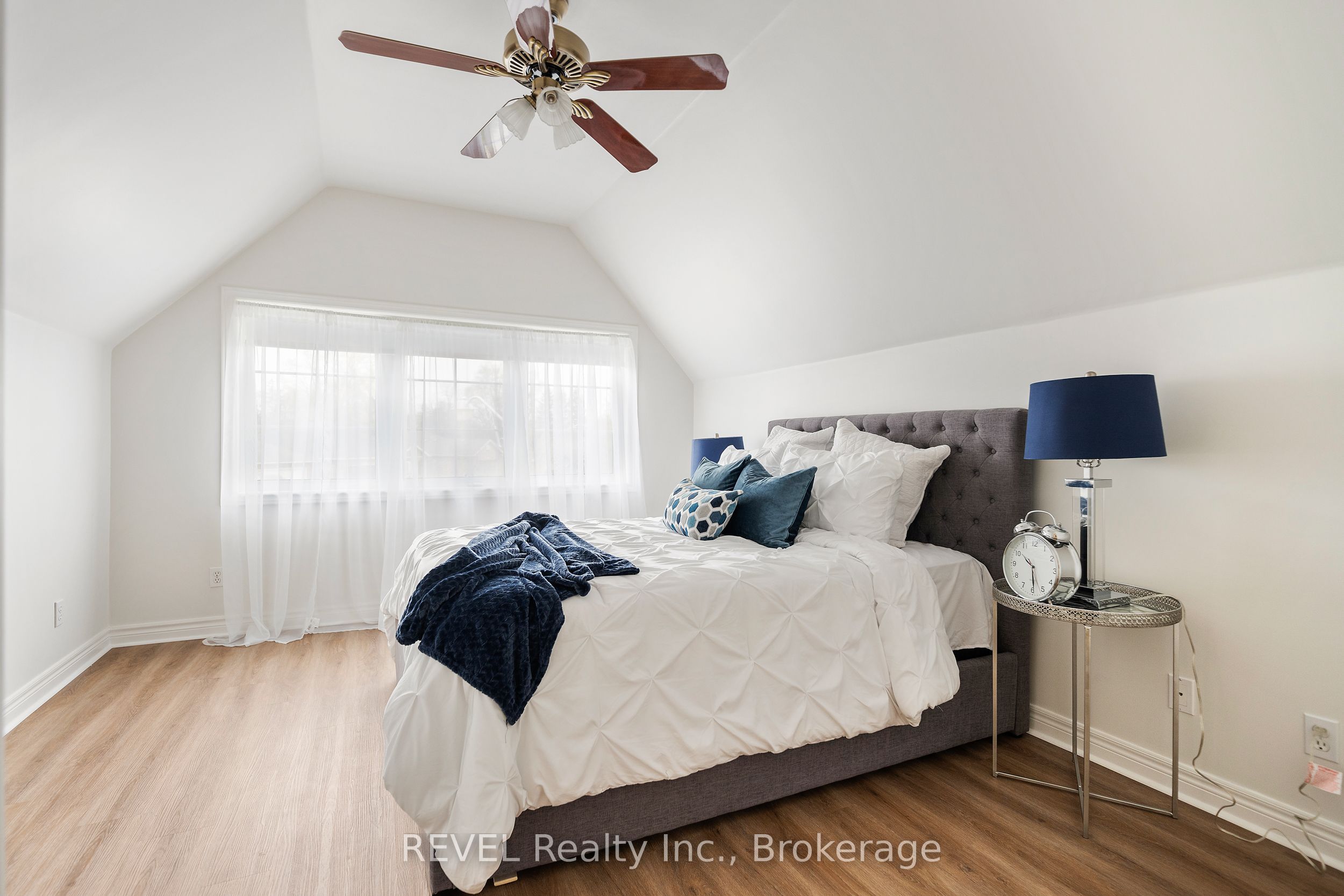 6839 Imperial Court Property Photo 20