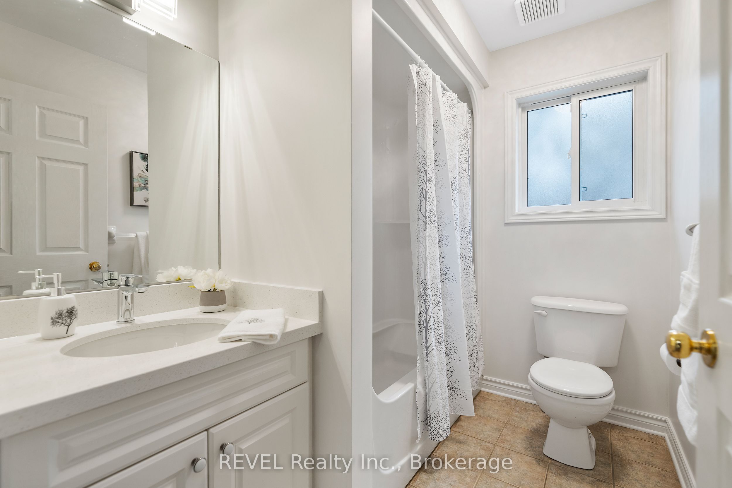 6839 Imperial Court Property Photo 23
