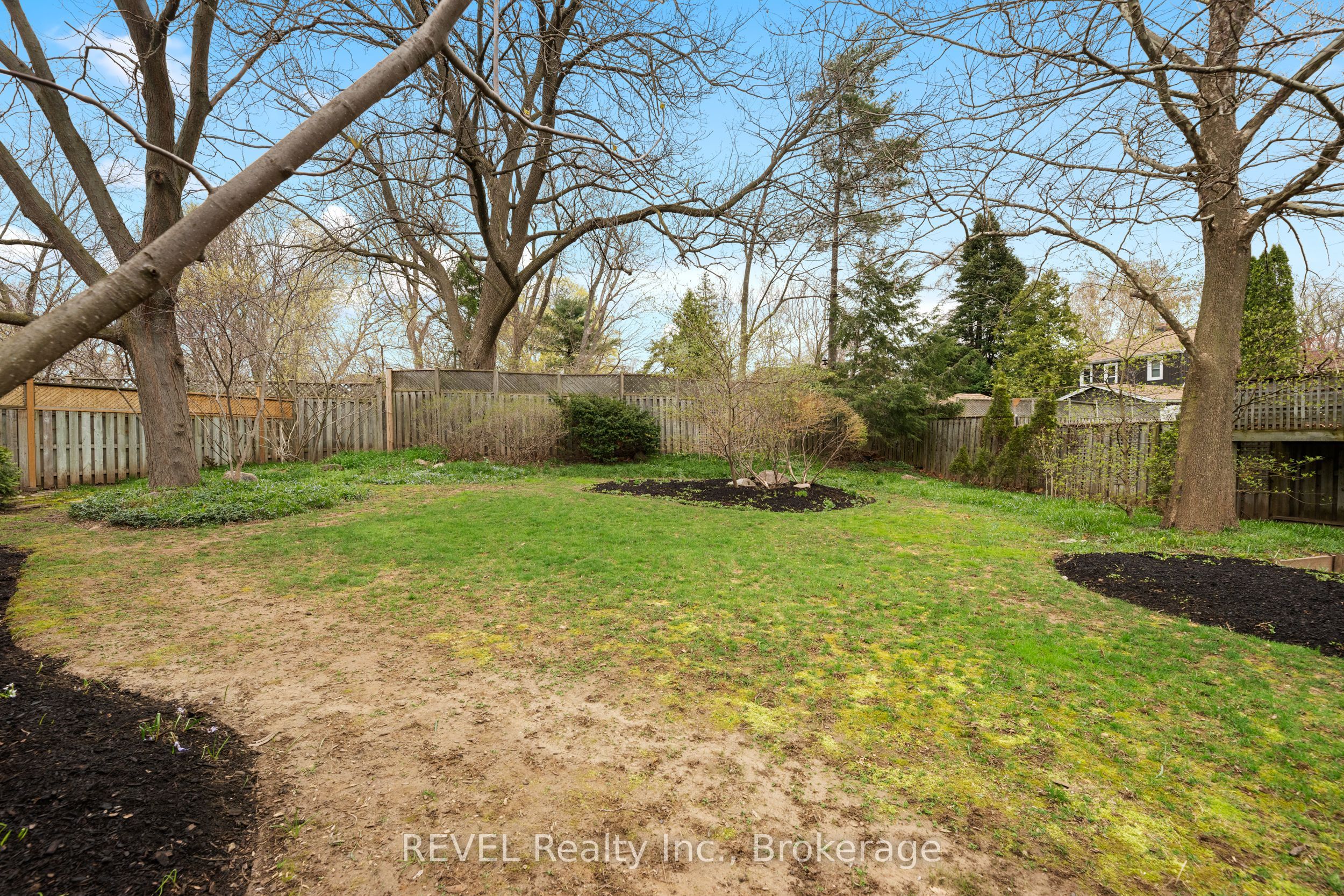 6839 Imperial Court Property Photo 36