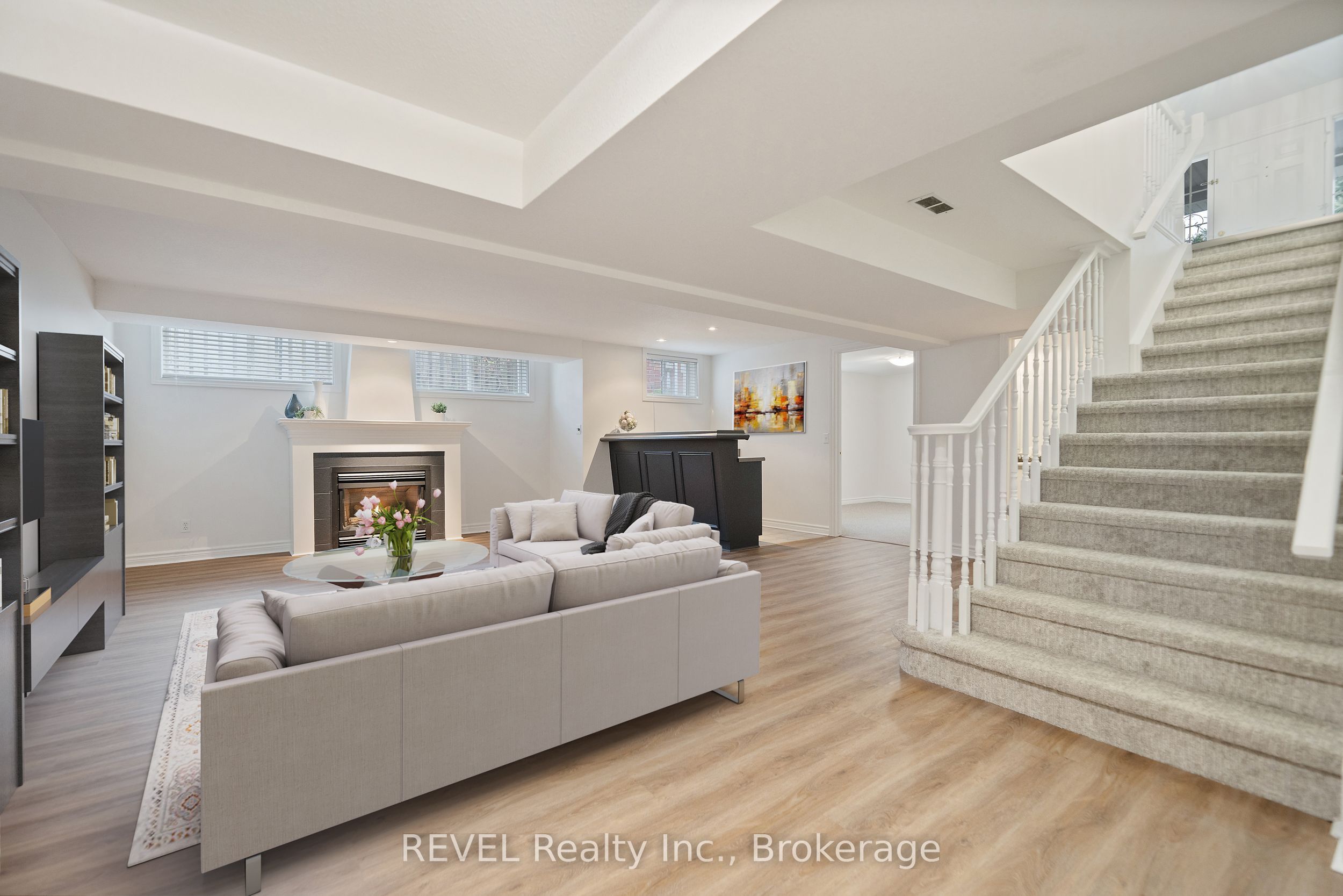 6839 Imperial Court Property Photo 48
